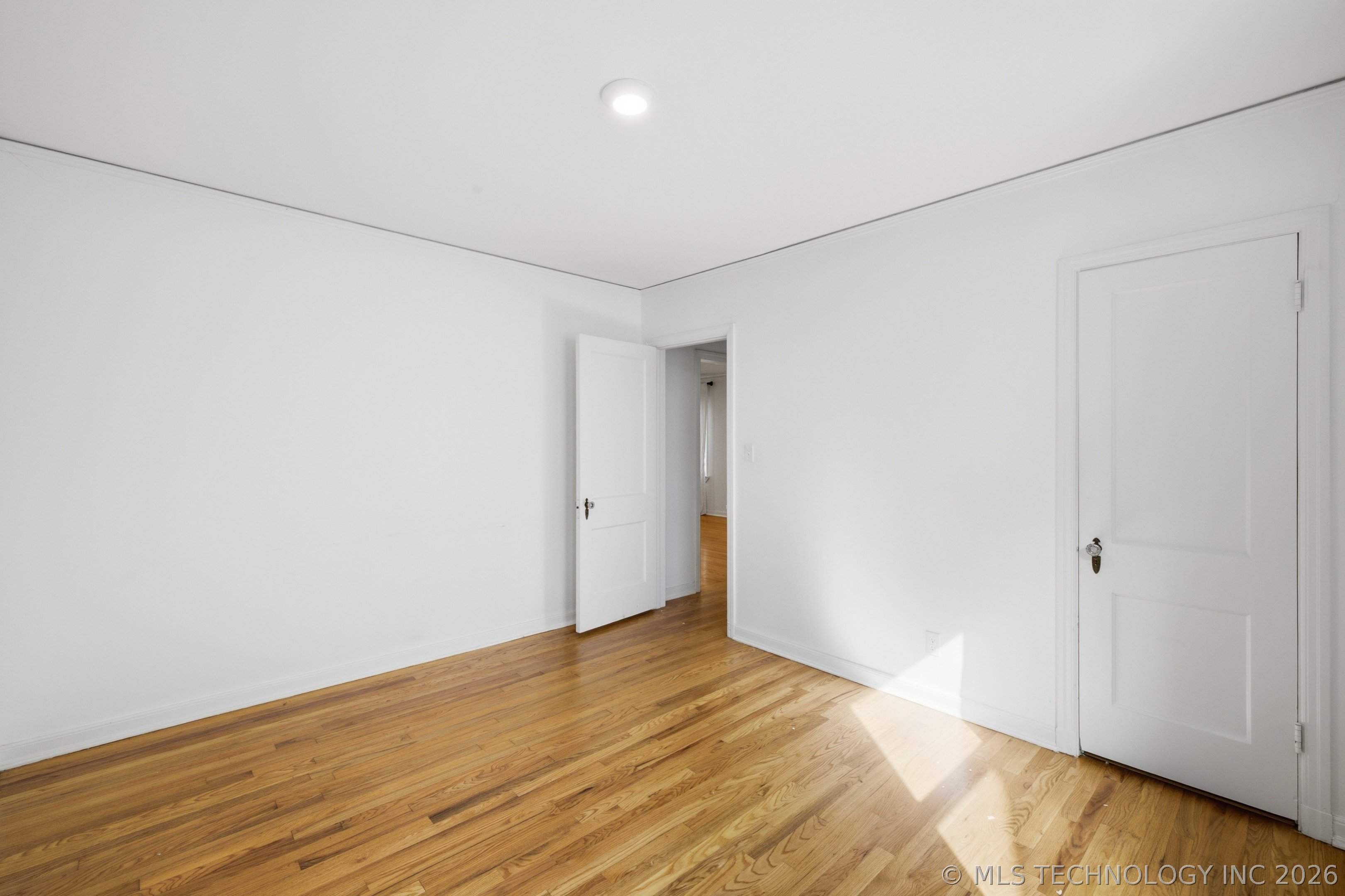 1214 S Evanston Avenue Property Photo 18