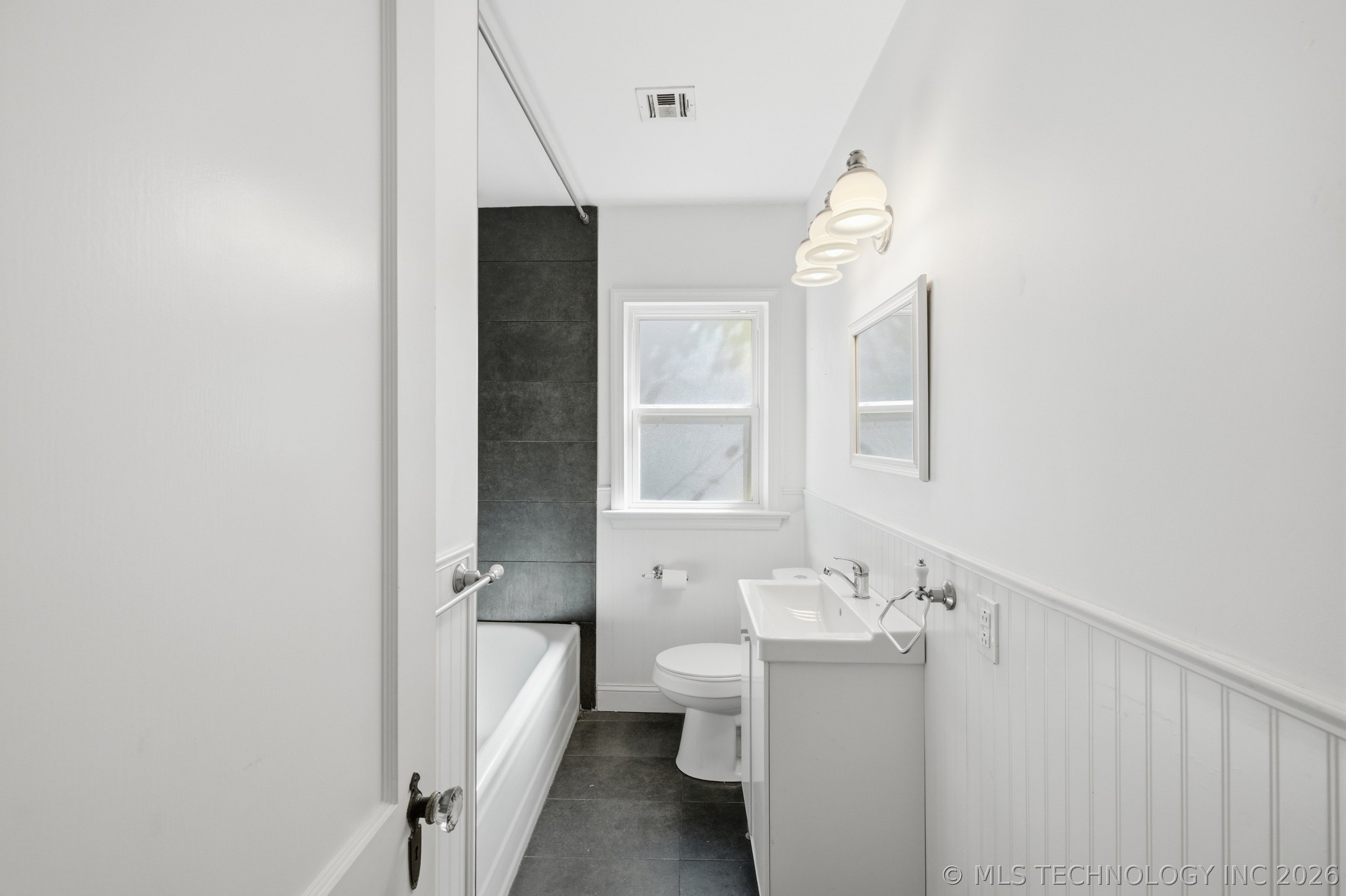1214 S Evanston Avenue Property Photo 20