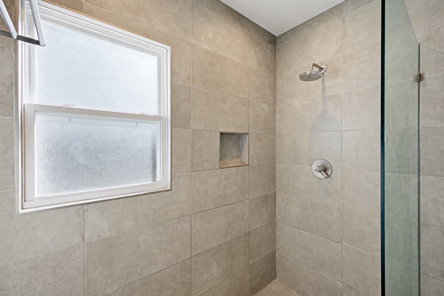 1214 S Evanston Avenue Property Photo 22