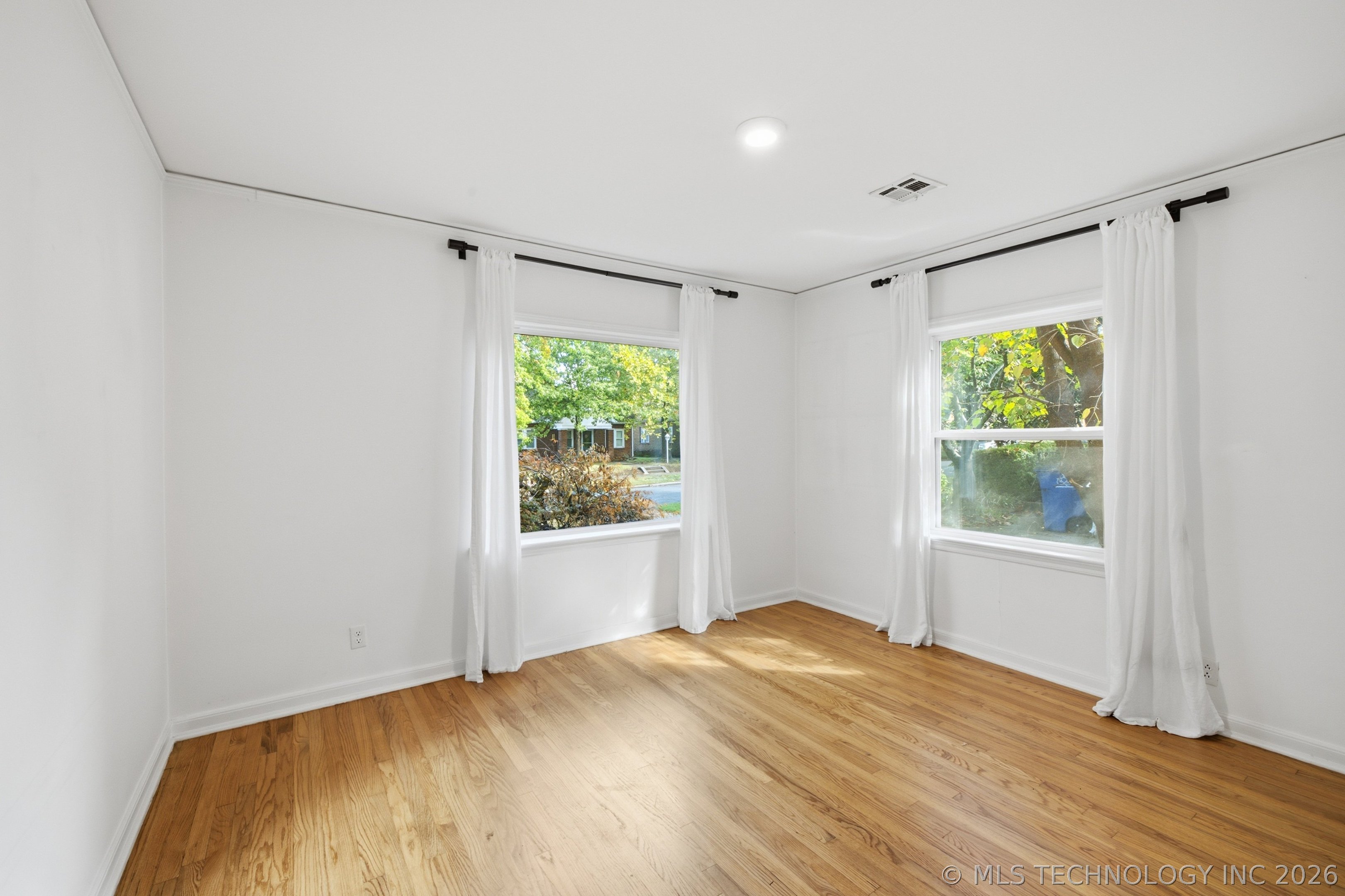 1214 S Evanston Avenue Property Photo 23