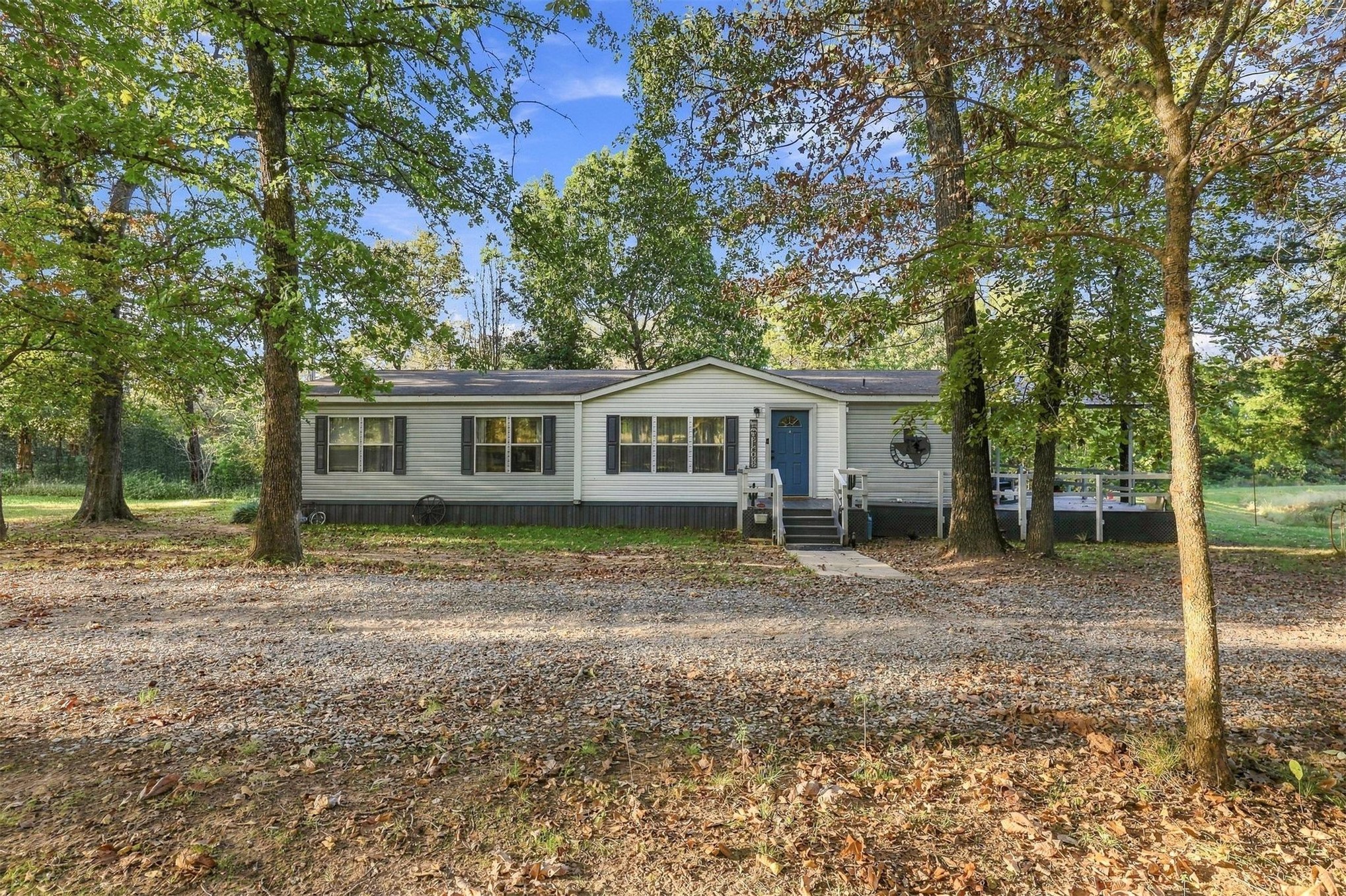 3035 Winters Creek Road Property Photo 1