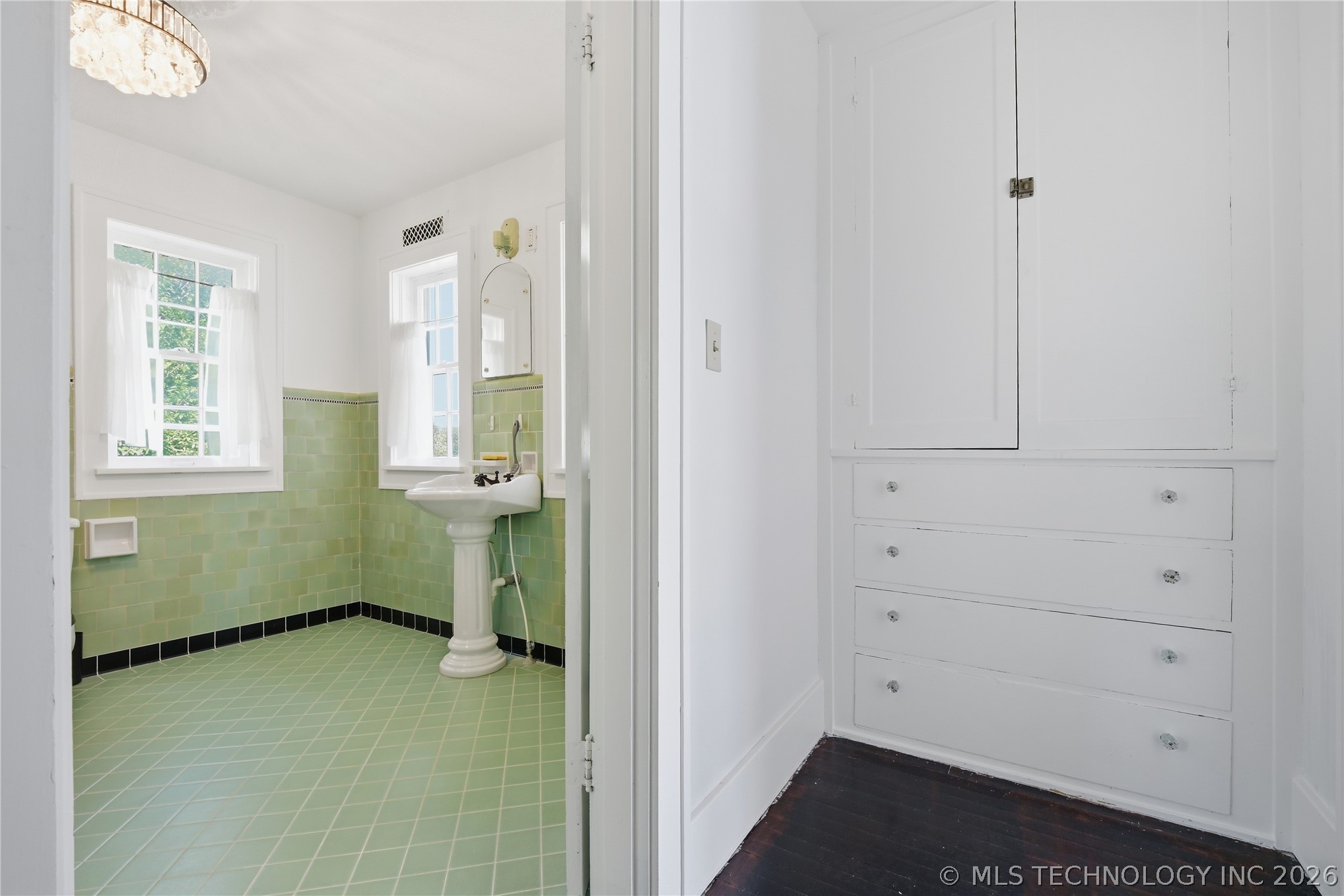 312 Country Club Drive Property Photo 15