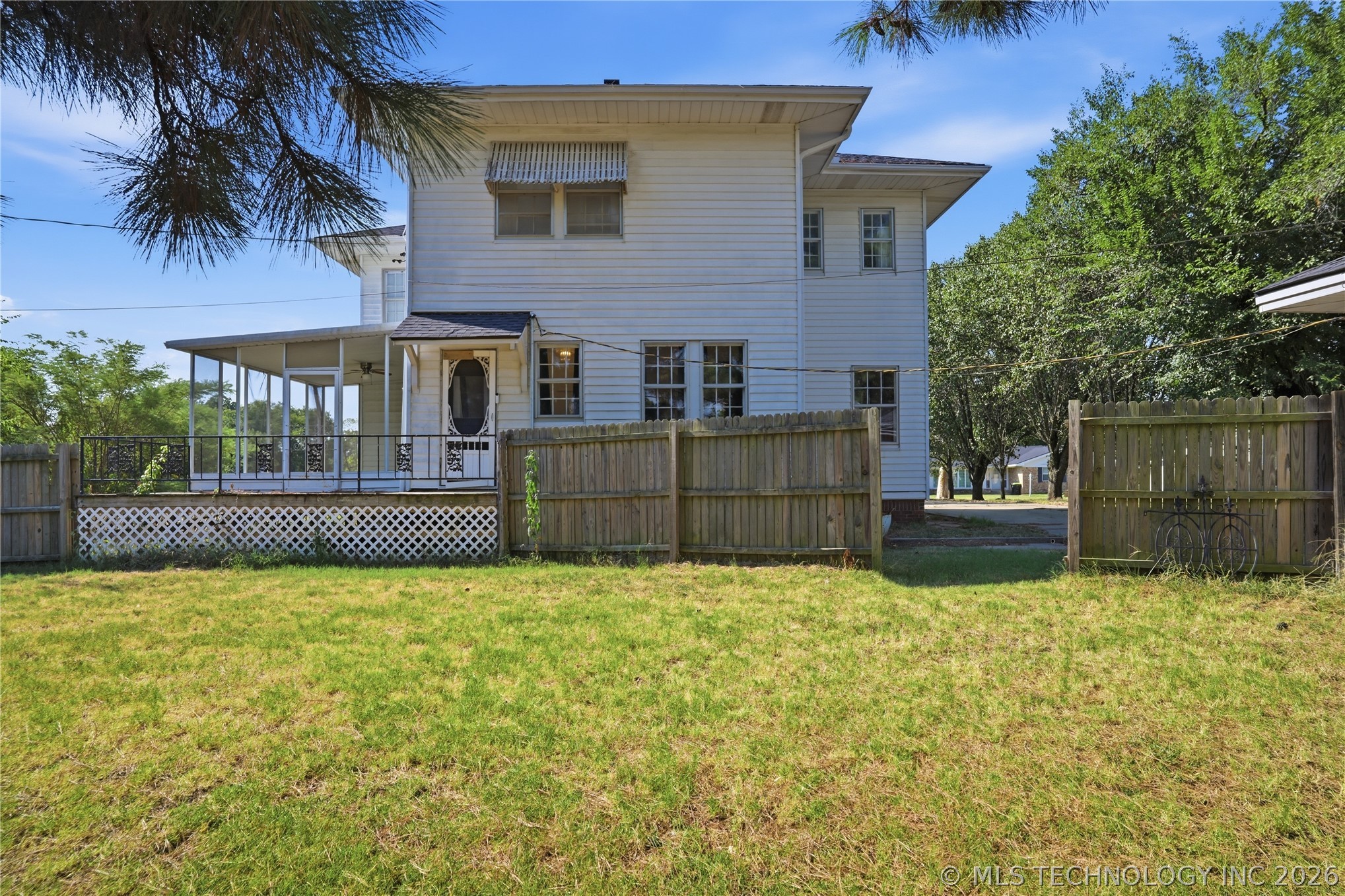 312 Country Club Drive Property Photo 35