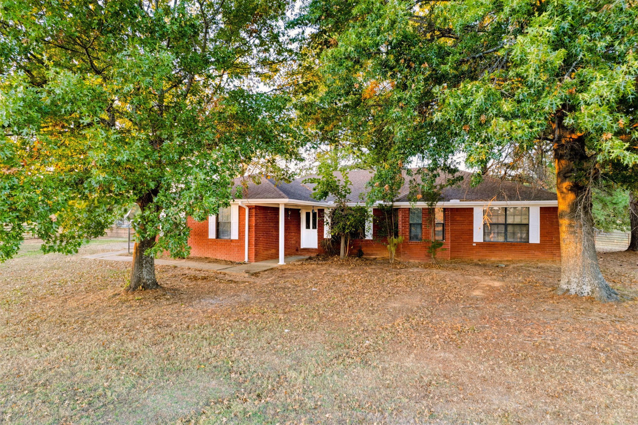 465583 Highway 141 Property Photo 1