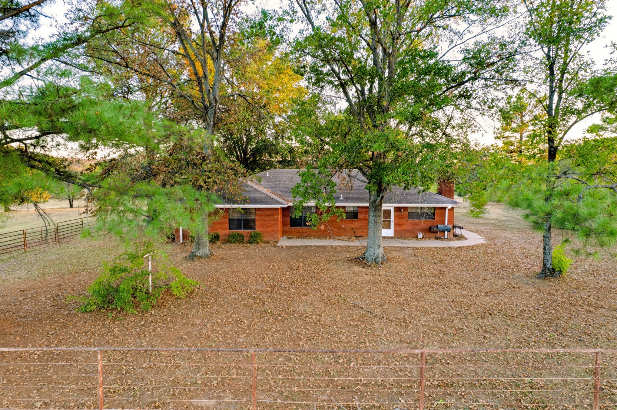 465583 Highway 141 Property Photo 4