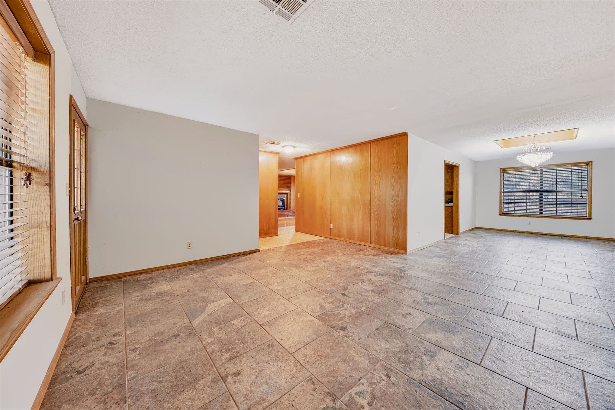 465583 Highway 141 Property Photo 8