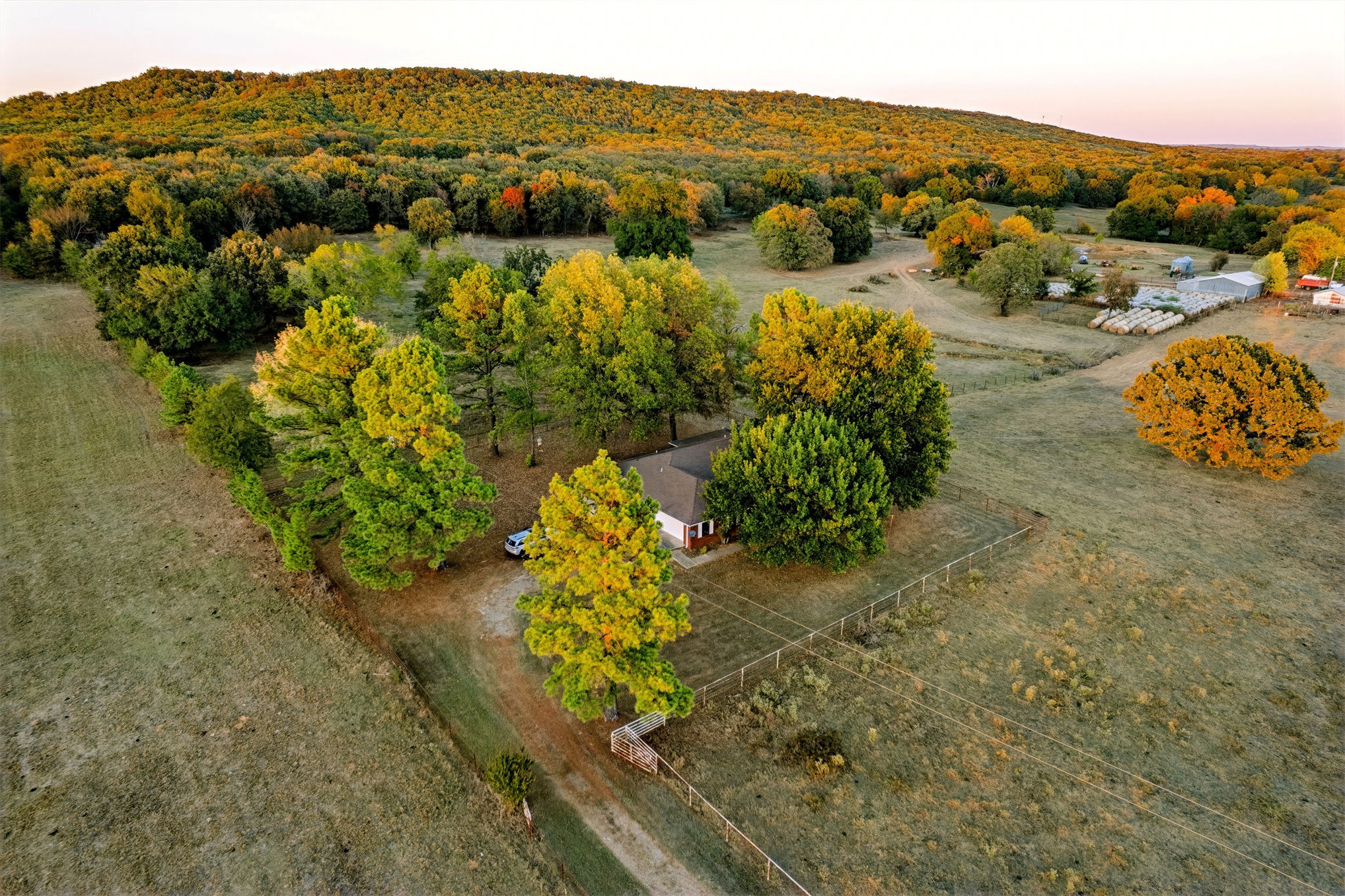465583 Highway 141 Property Photo 24