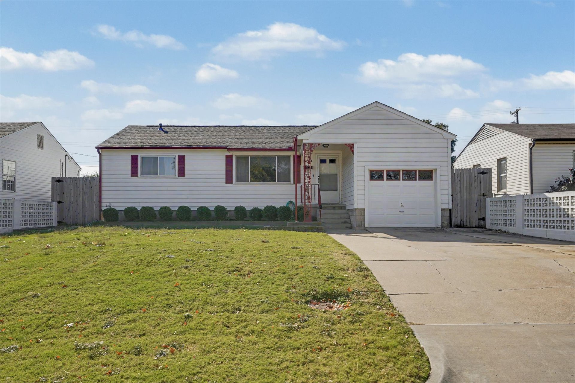 3730 W 44th Street Property Photo 1