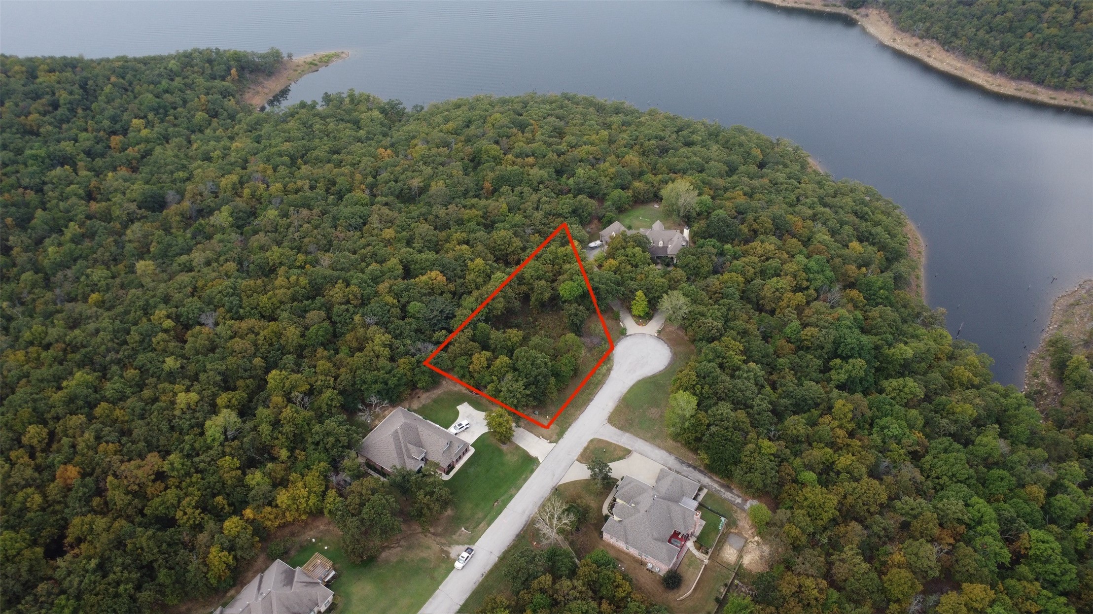 6 Cross Oaks Drive Property Photo 3