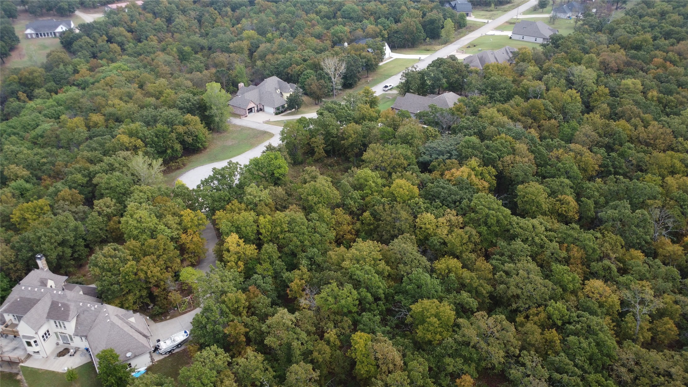 6 Cross Oaks Drive Property Photo 5