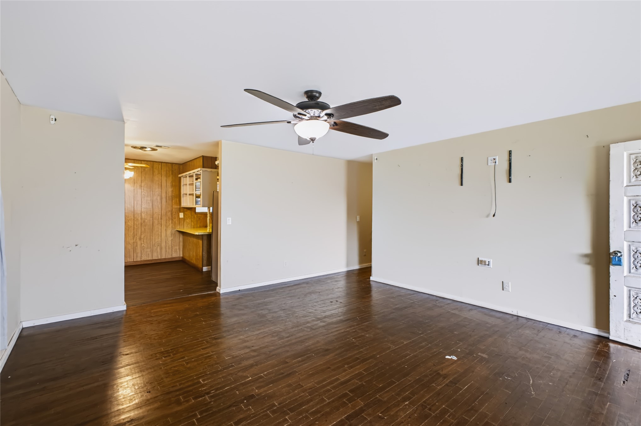 609 N Hyden Street Property Photo 10
