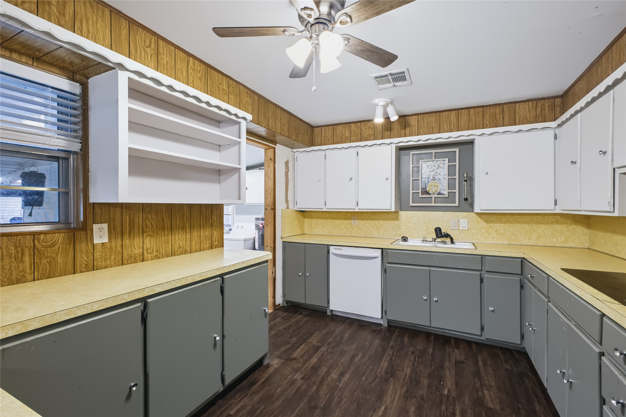 609 N Hyden Street Property Photo 14