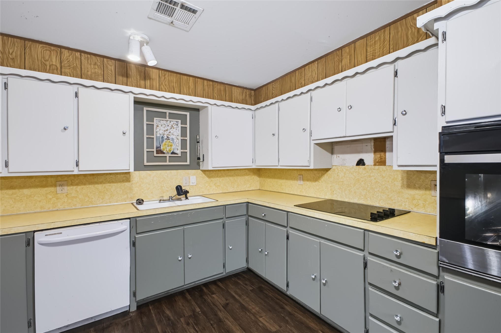 609 N Hyden Street Property Photo 15