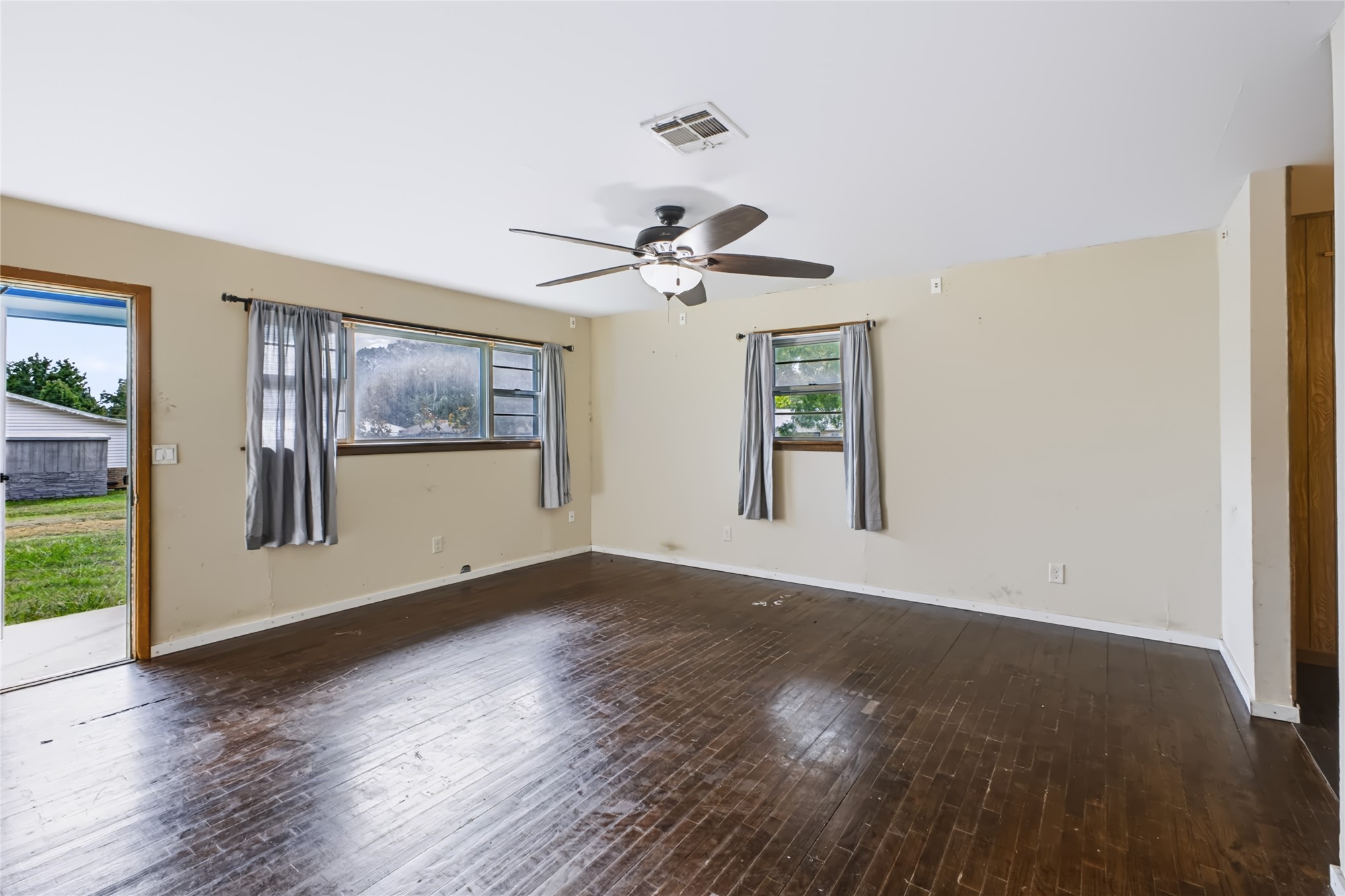 609 N Hyden Street Property Photo 35