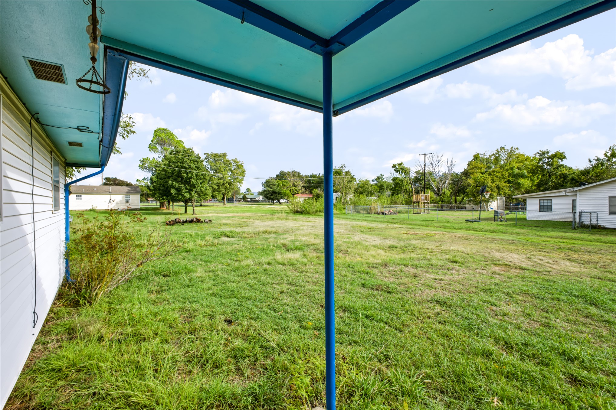 609 N Hyden Street Property Photo 36