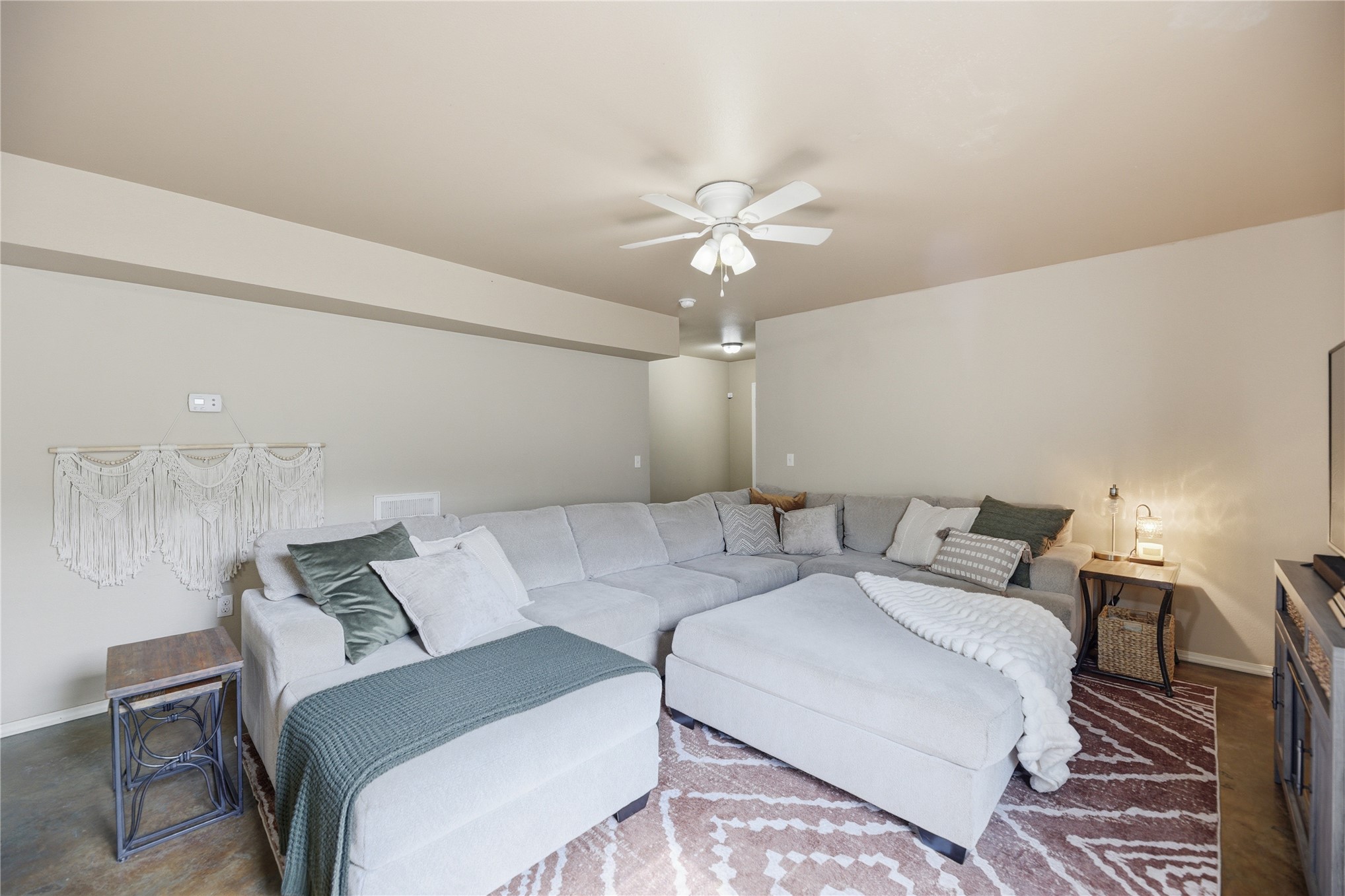 1409 Haskell Street Property Photo 4