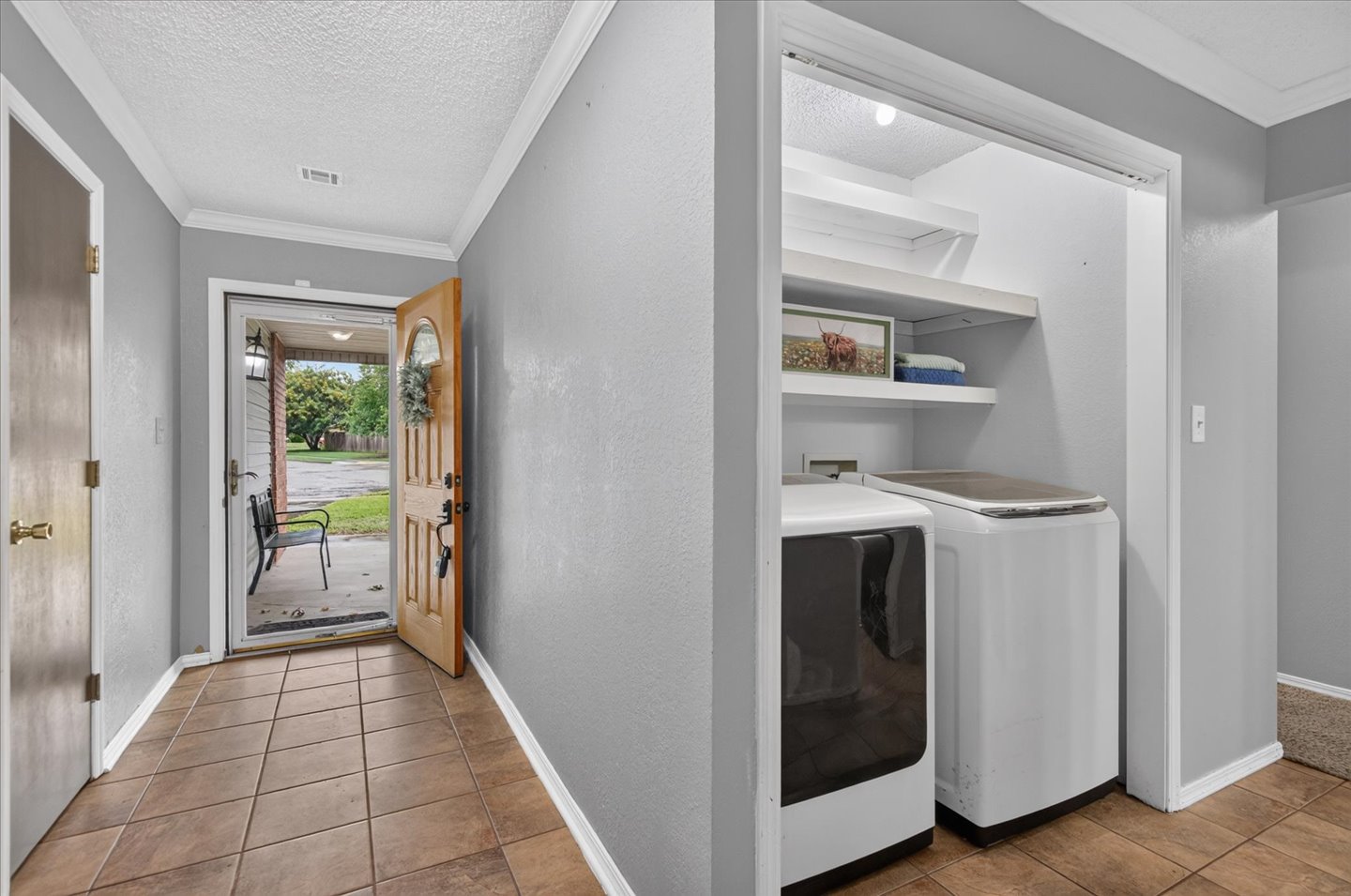 5612 East Place Property Photo 12