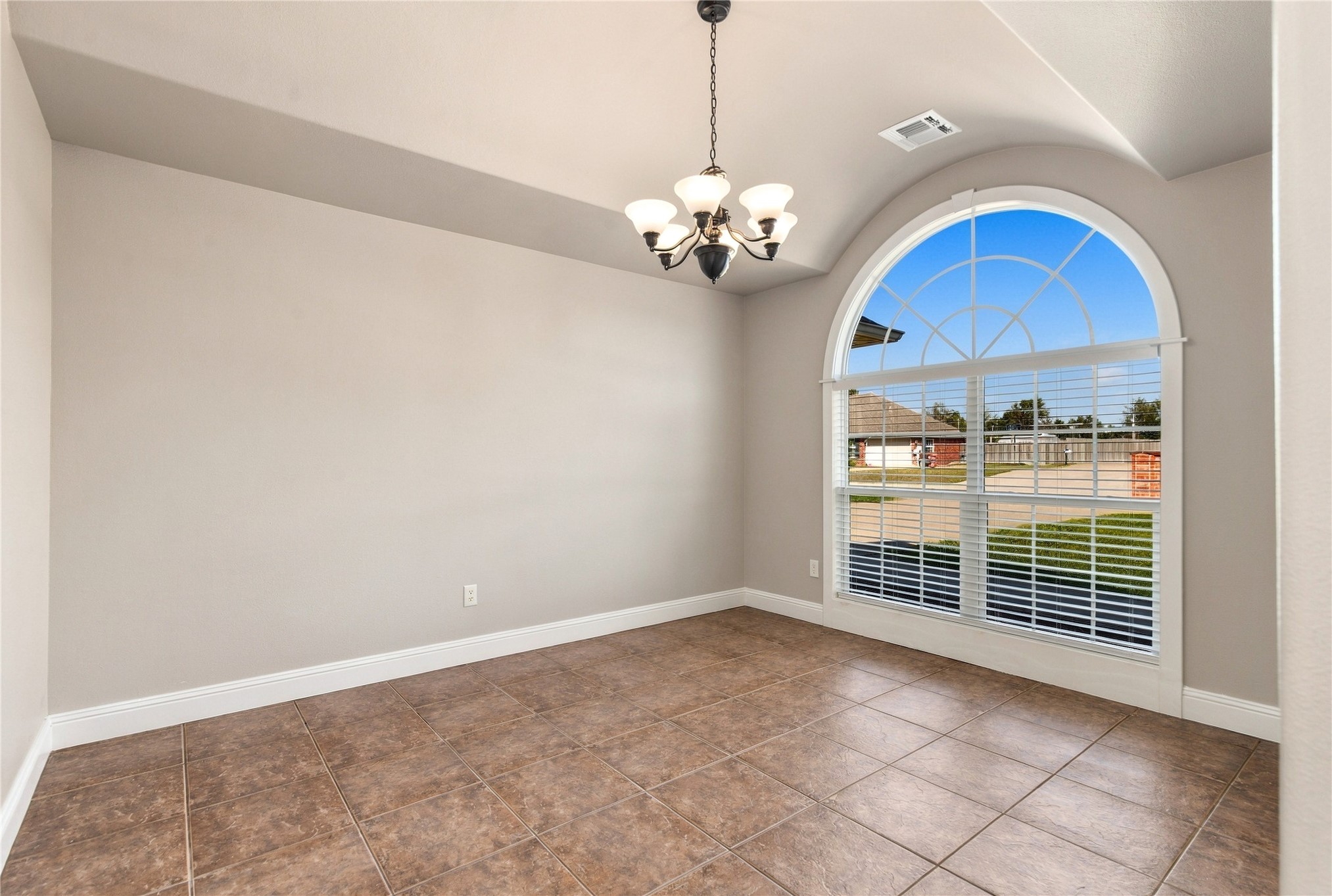 1804 Estates Drive Property Photo 49