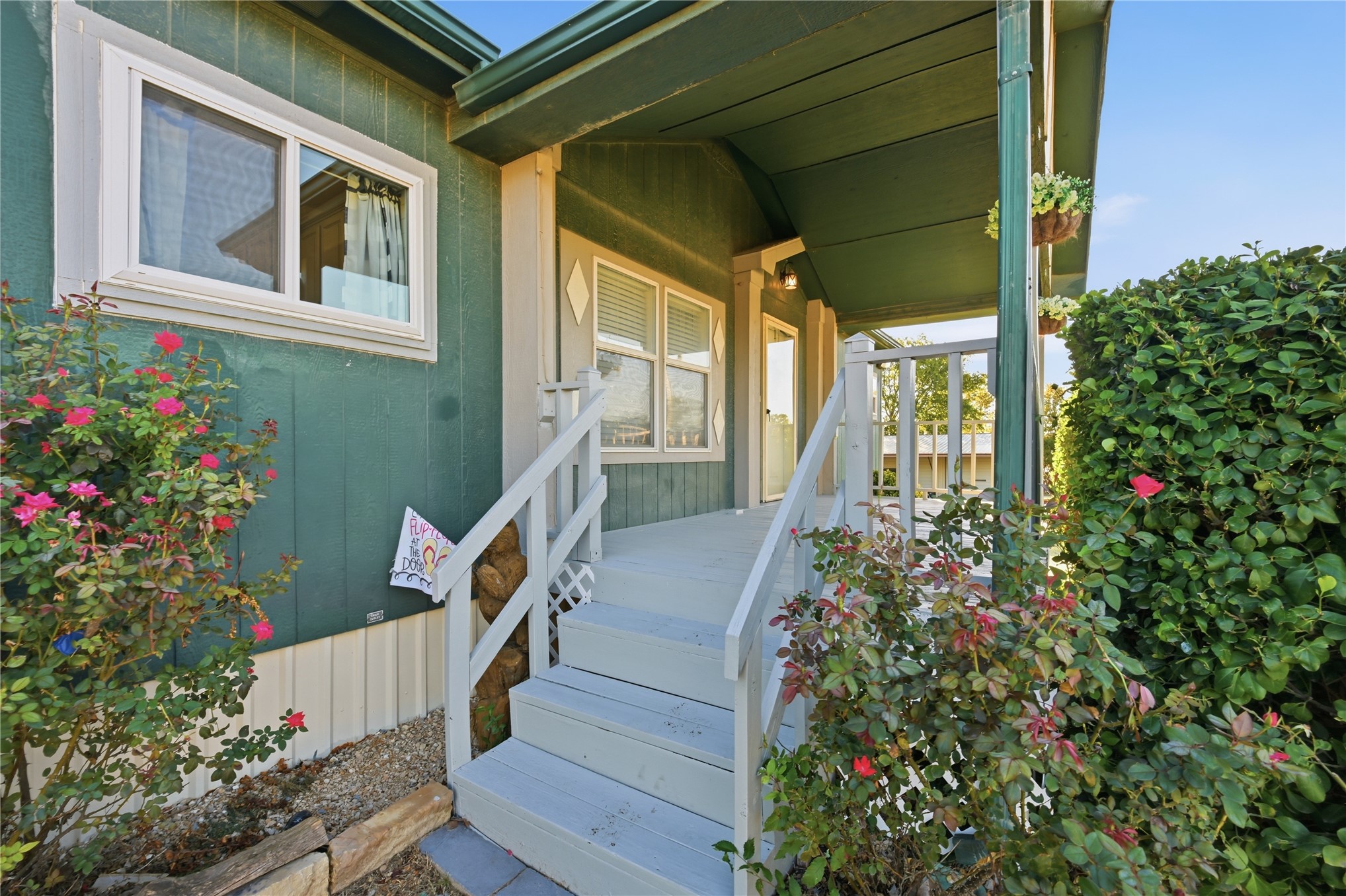 602 Labrea Property Photo 6
