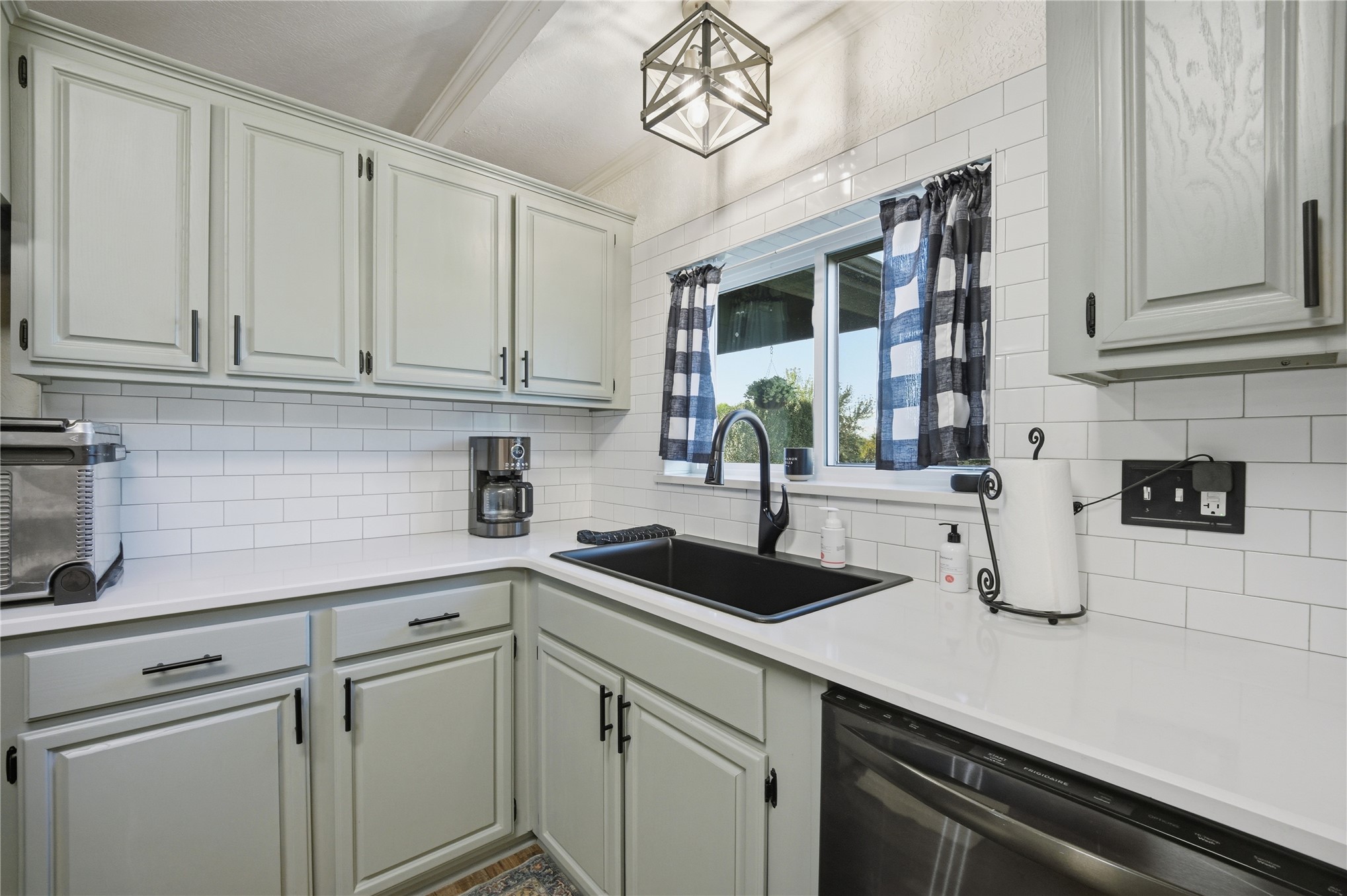 602 Labrea Property Photo 22