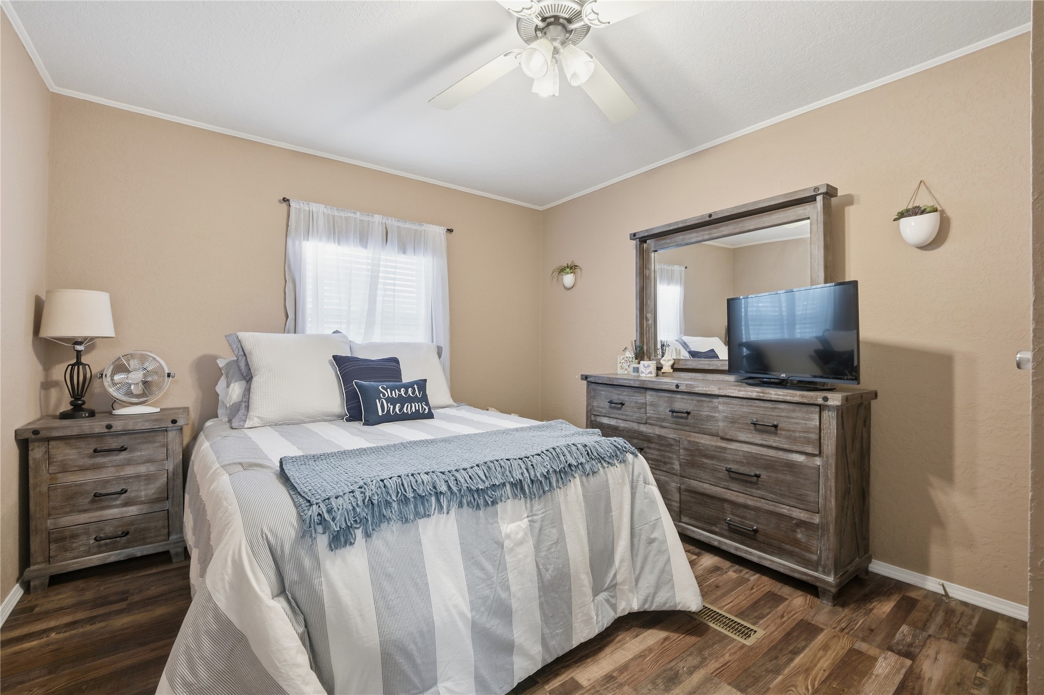602 Labrea Property Photo 28