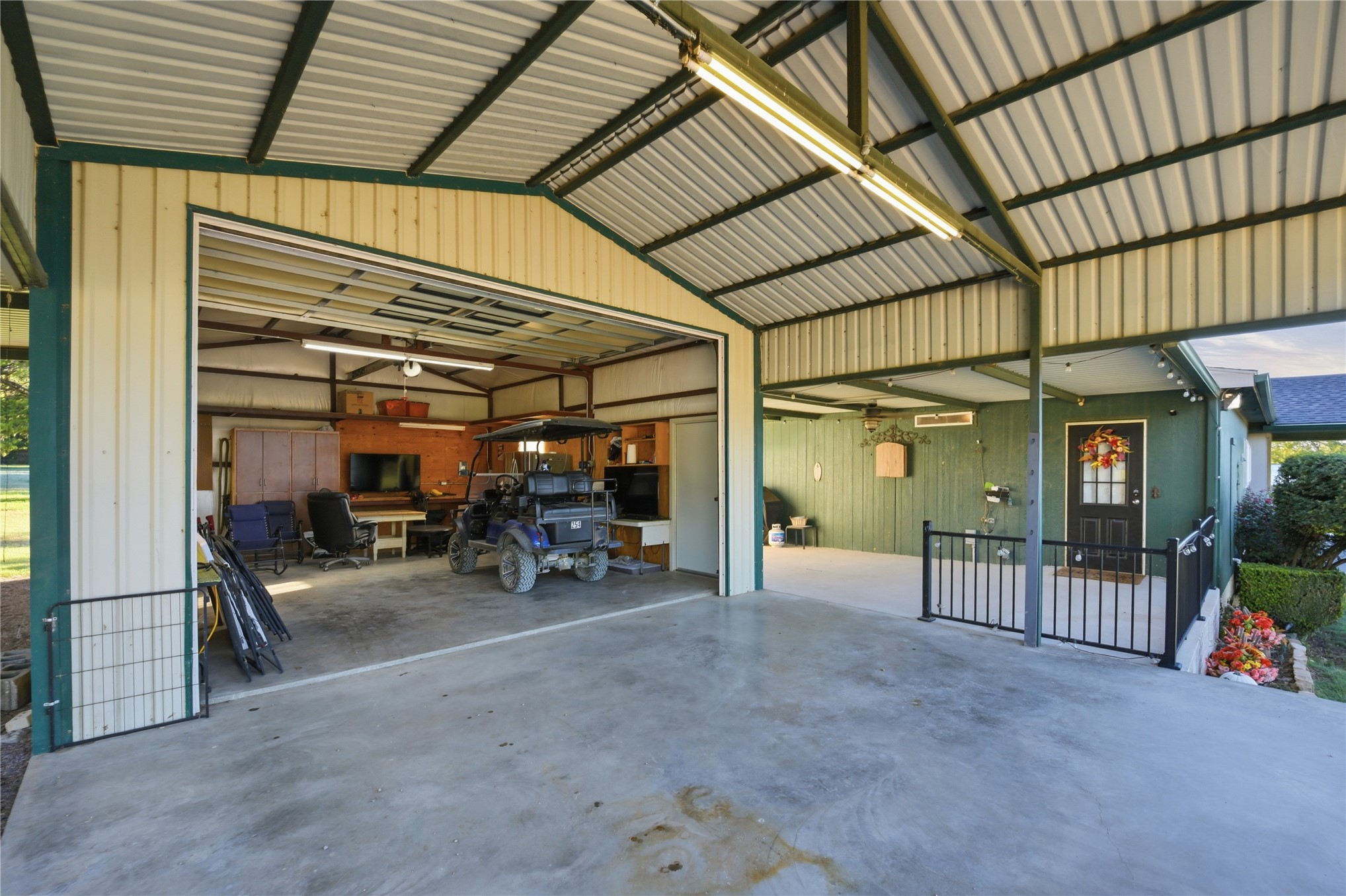 602 Labrea Property Photo 37