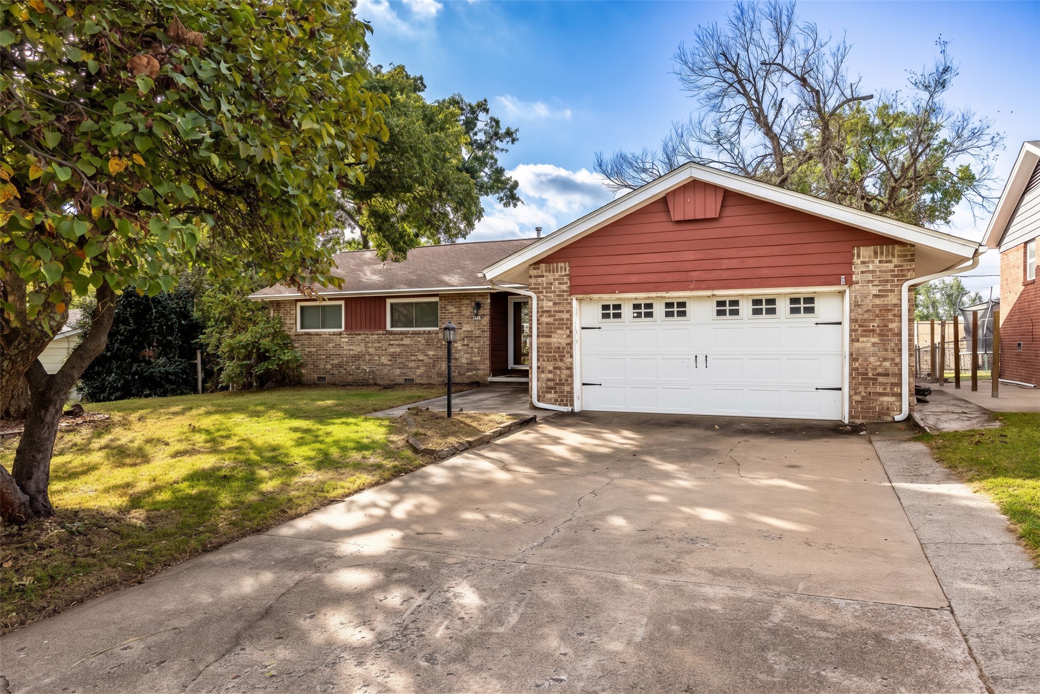 1222 Forest Drive Property Photo 1