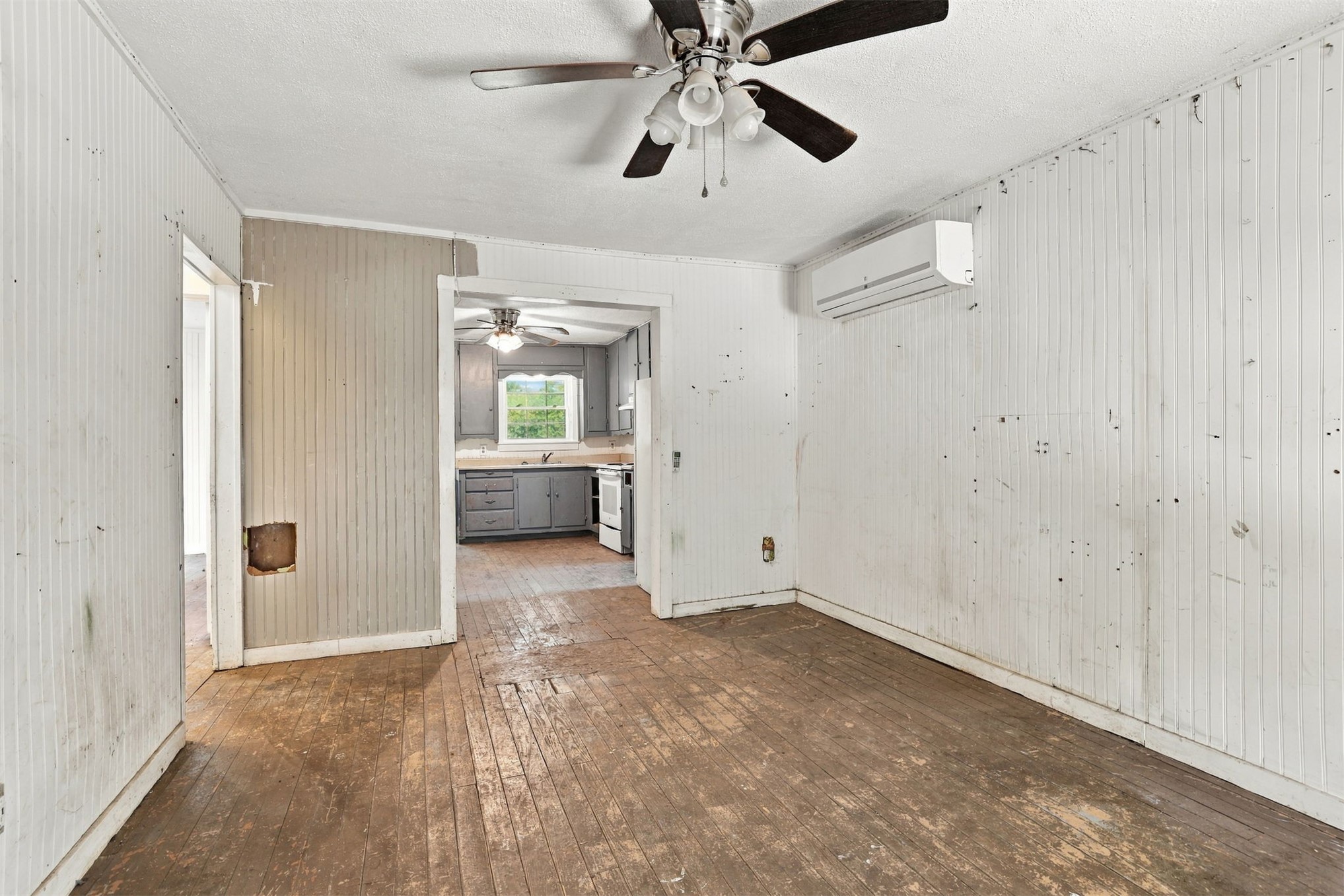 20 Third Property Photo 4