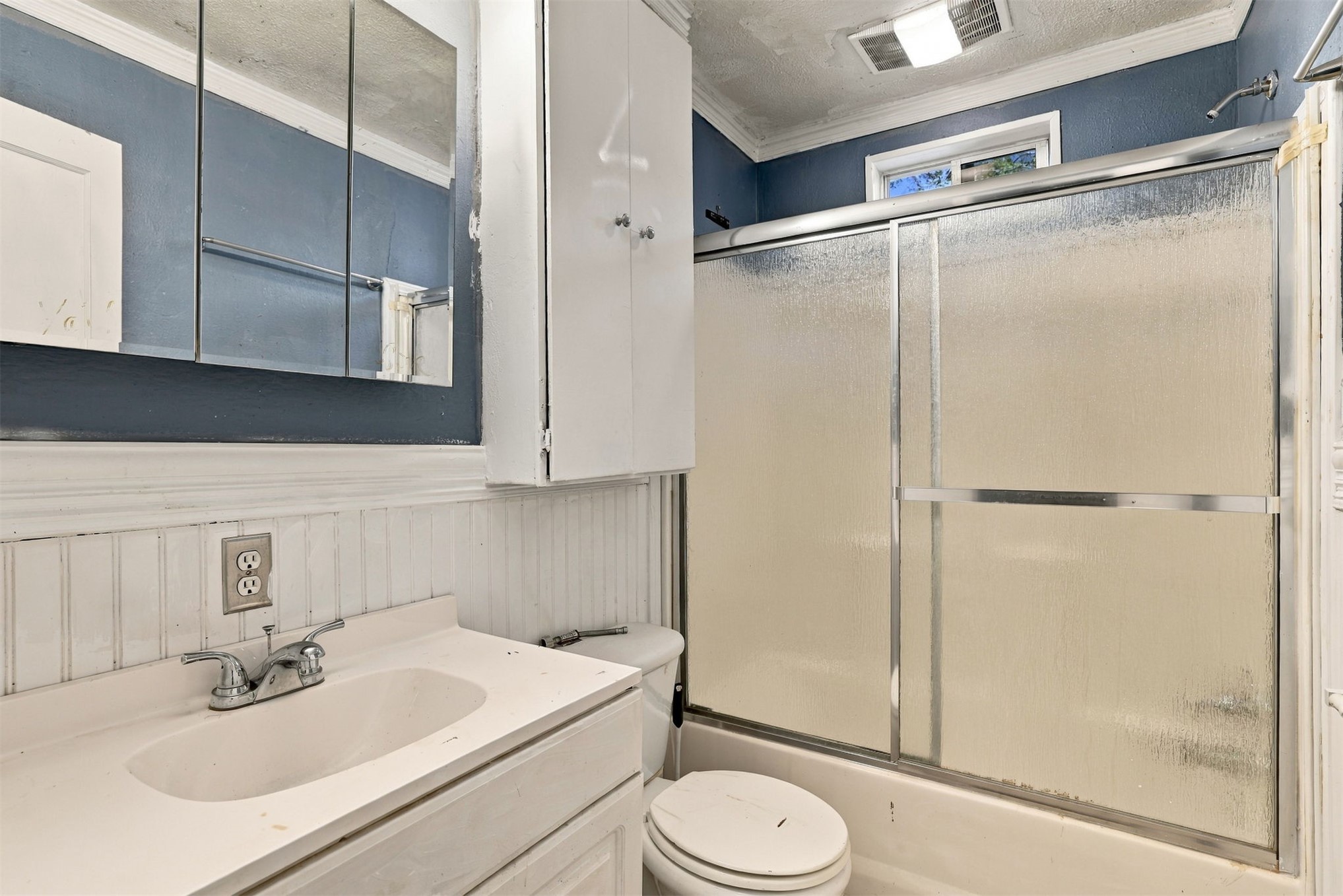 20 Third Property Photo 10