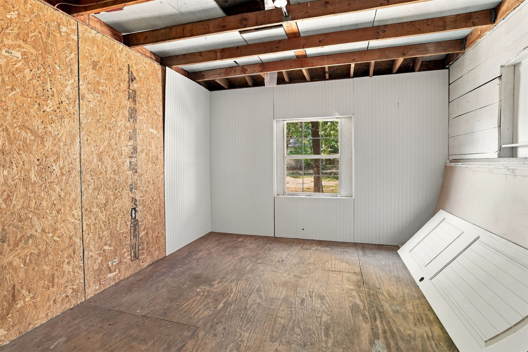 20 Third Property Photo 15