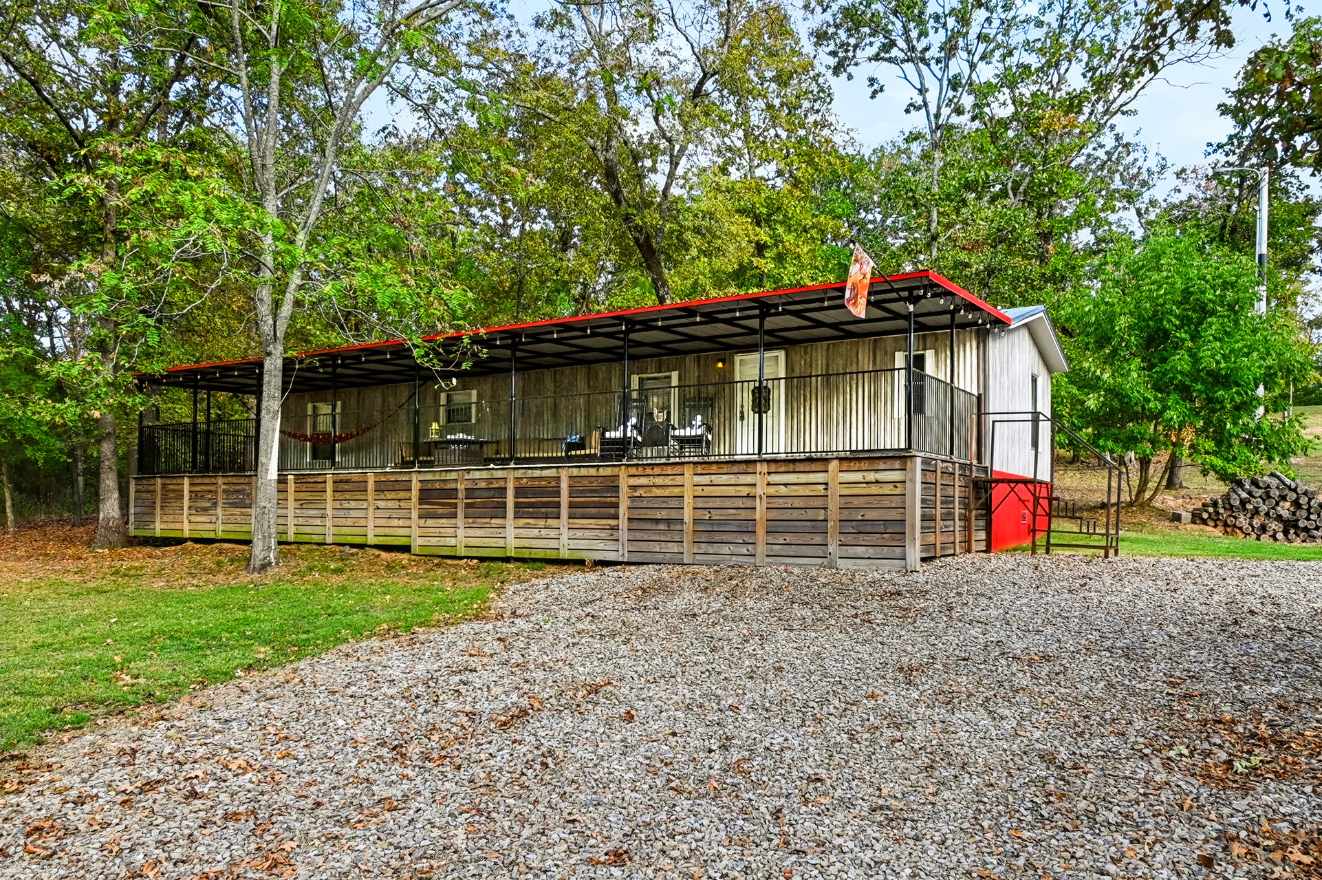33948 S Whiskey Creek Road Property Photo 1