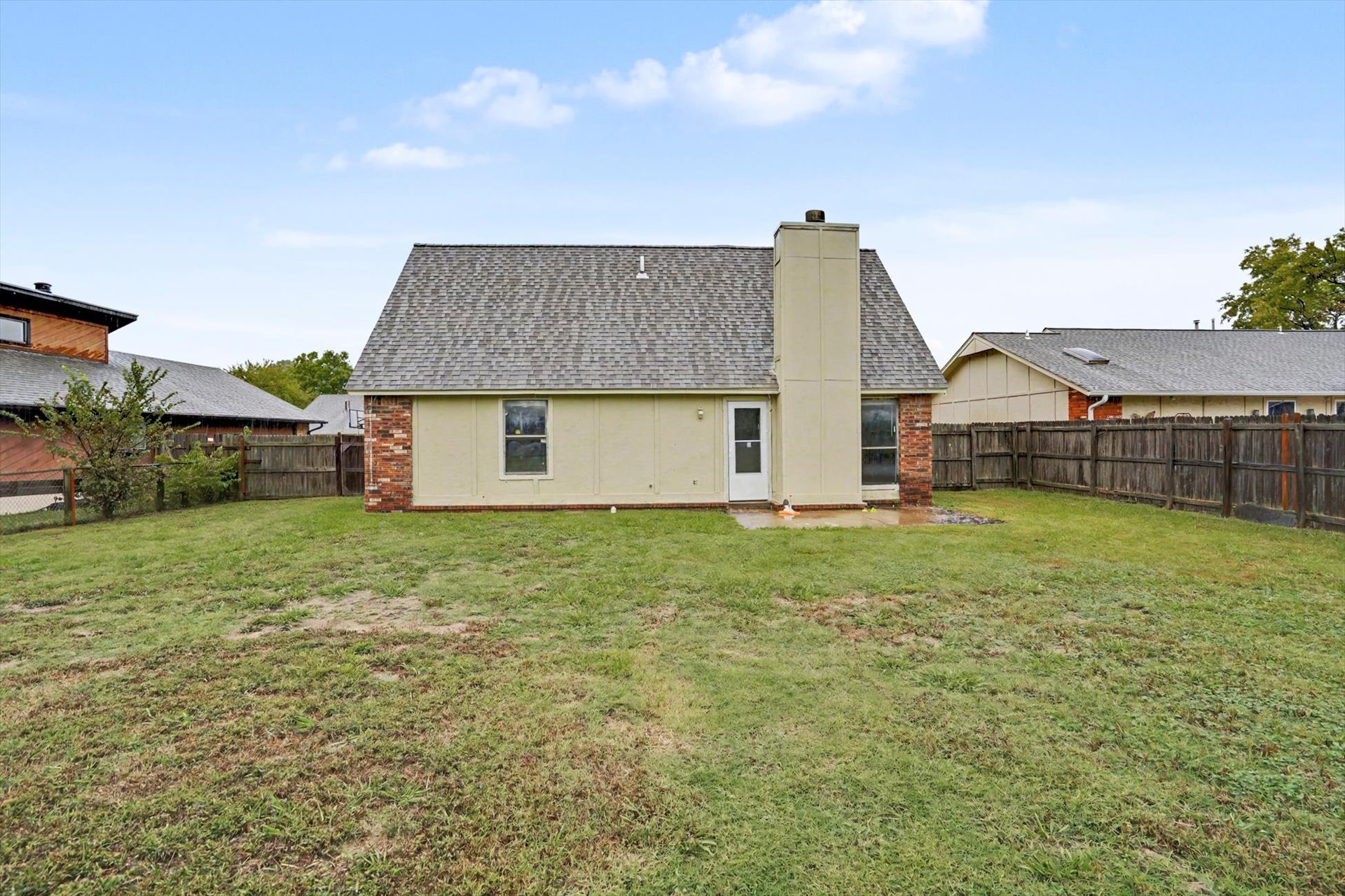 1305 N Aster Avenue Property Photo 28