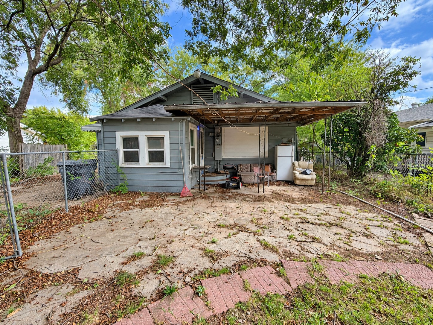 415 I Sw Property Photo 2