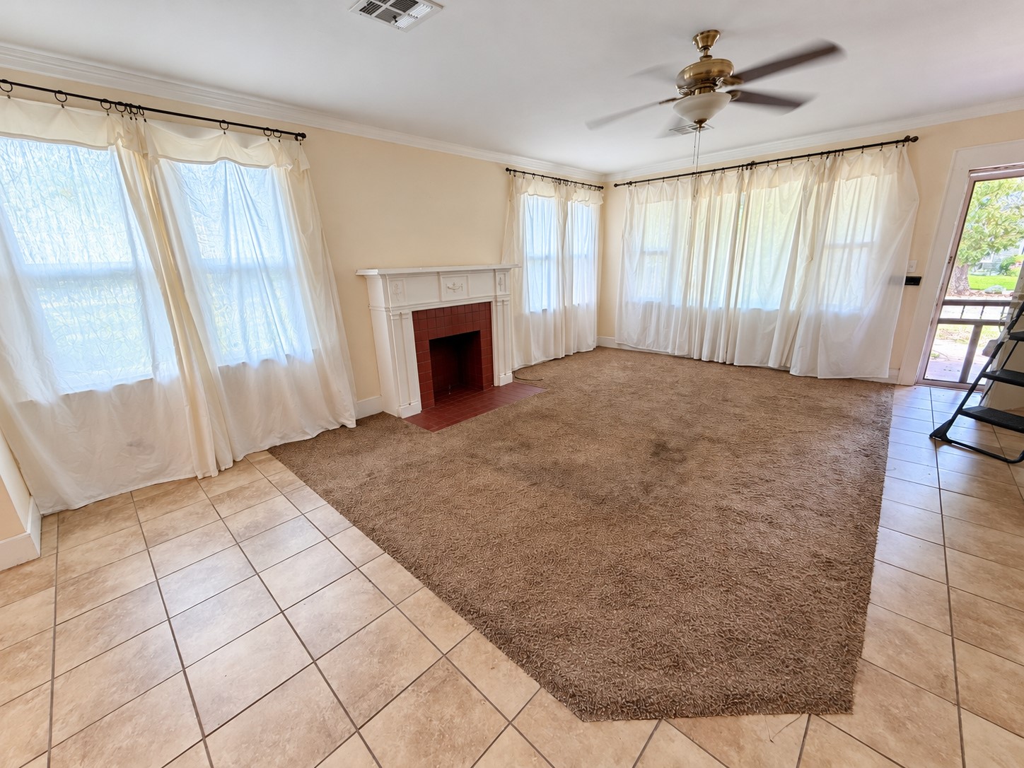 415 I Sw Property Photo 3