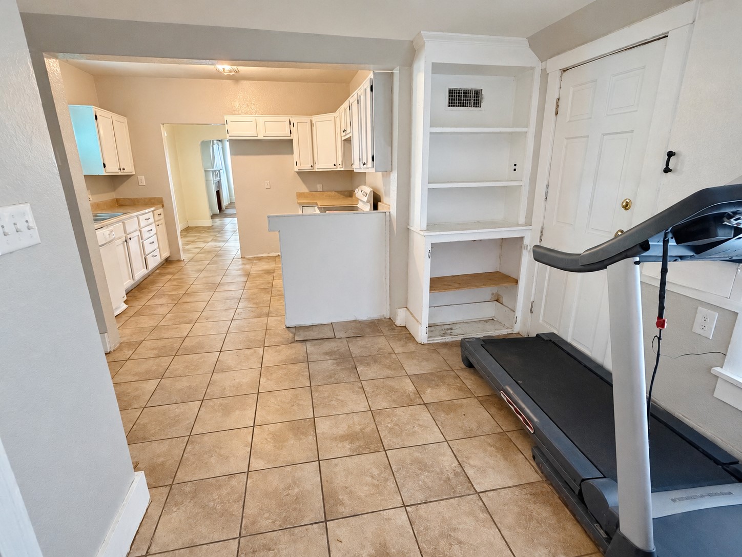 415 I Sw Property Photo 6