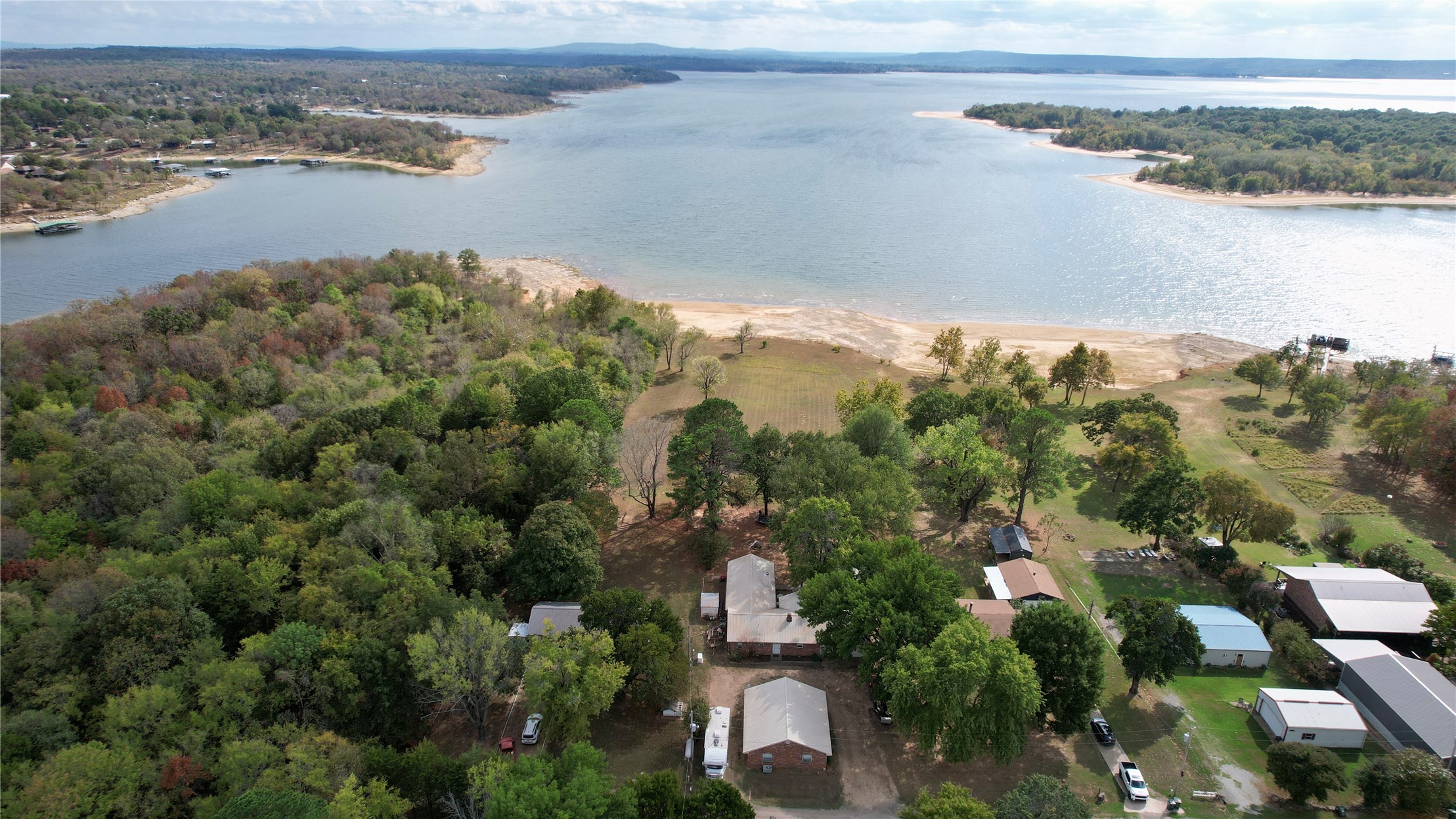 429382 E 1152 Road Property Photo 2