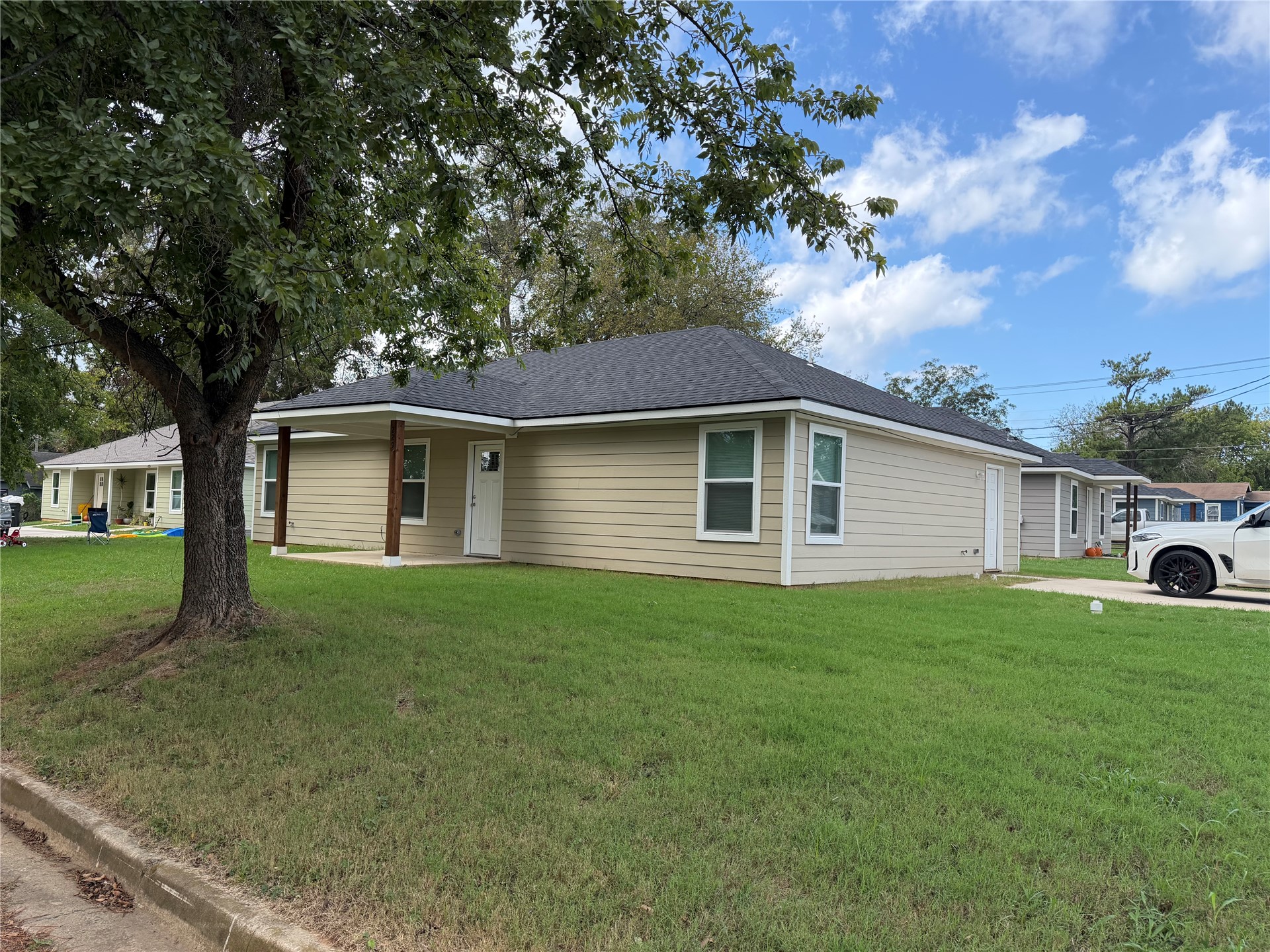 229 Elm Street Property Photo 1