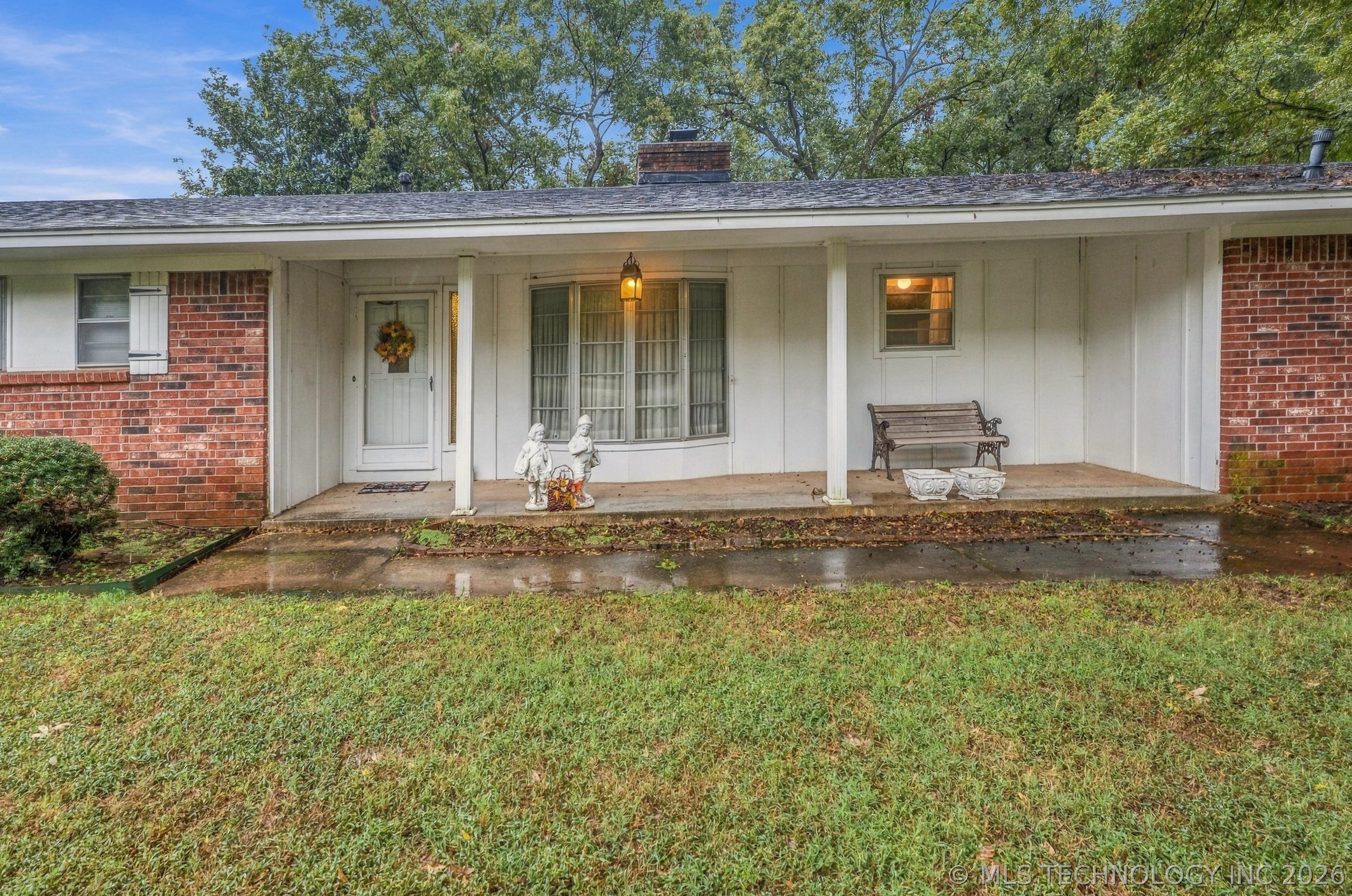 22025 S Wildwood Lane Property Photo 3
