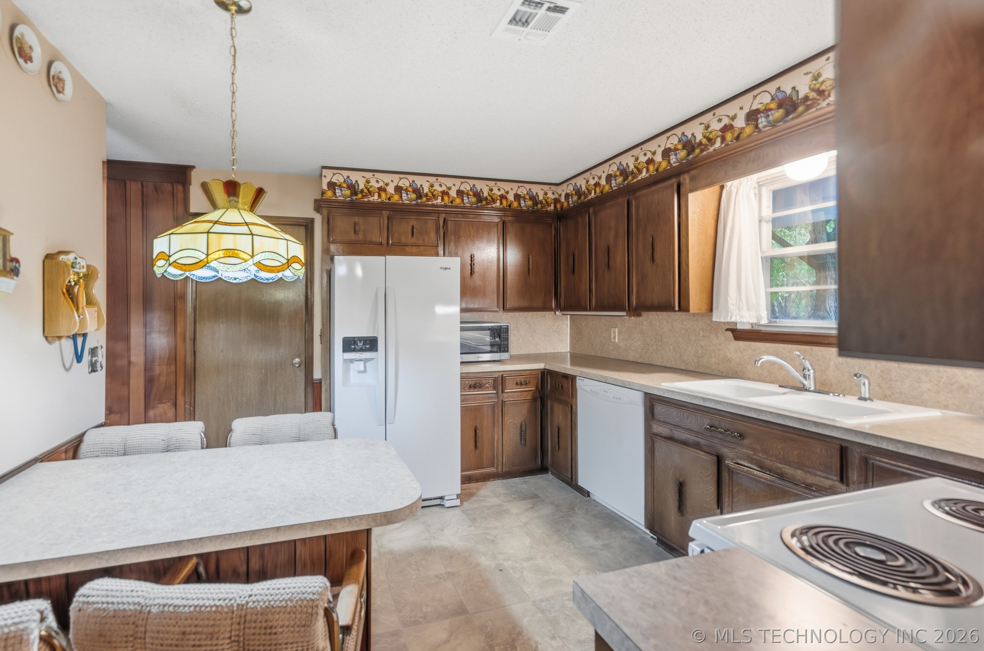 22025 S Wildwood Lane Property Photo 12