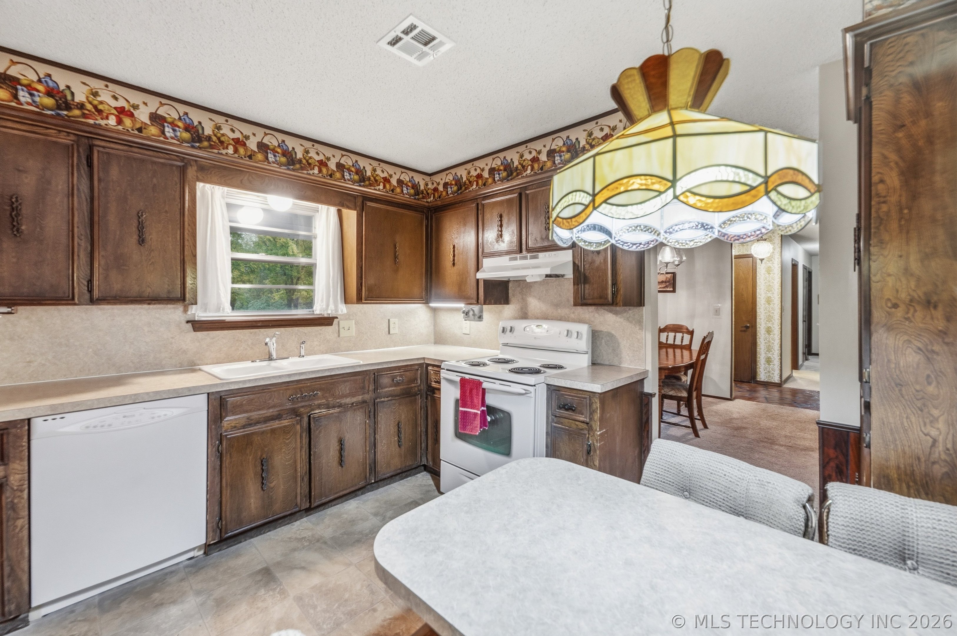 22025 S Wildwood Lane Property Photo 13