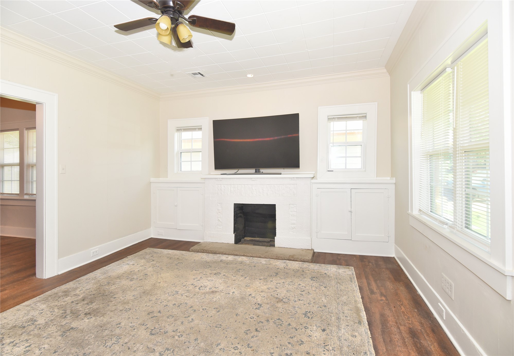 530 S Wheeling Avenue Property Photo 6