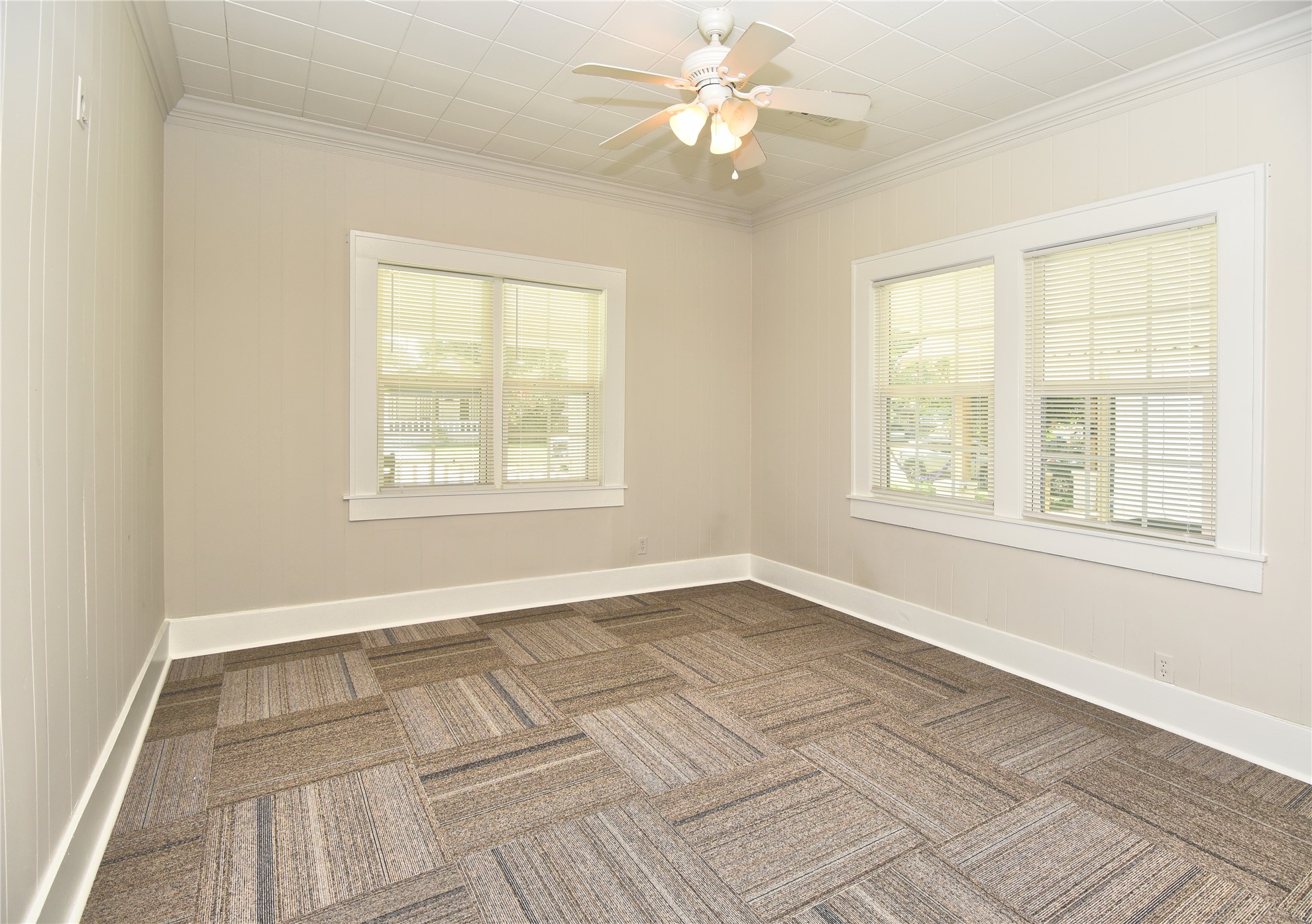 530 S Wheeling Avenue Property Photo 21