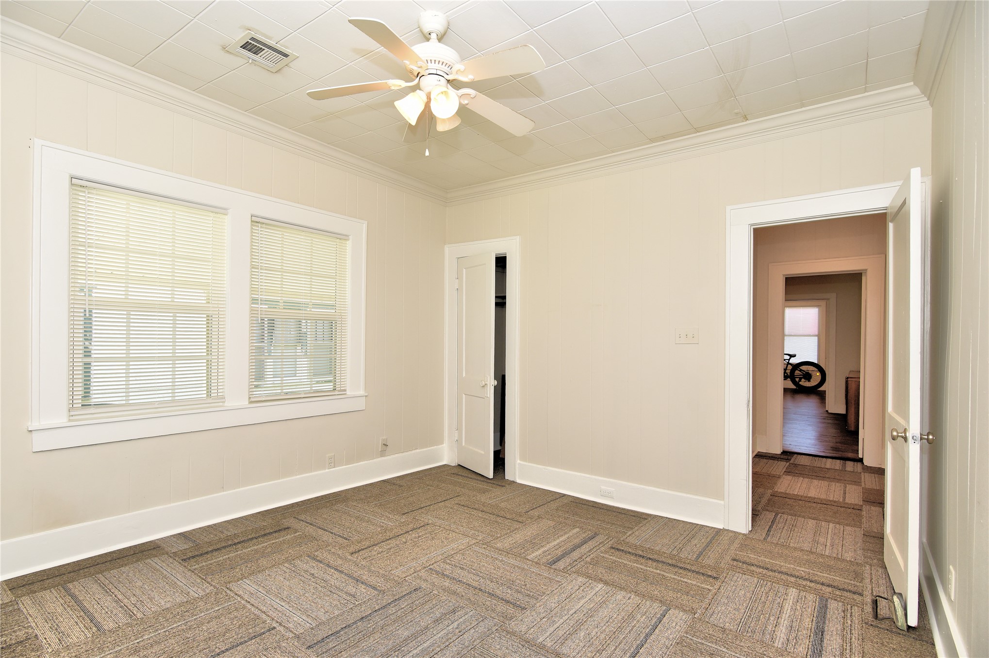 530 S Wheeling Avenue Property Photo 22