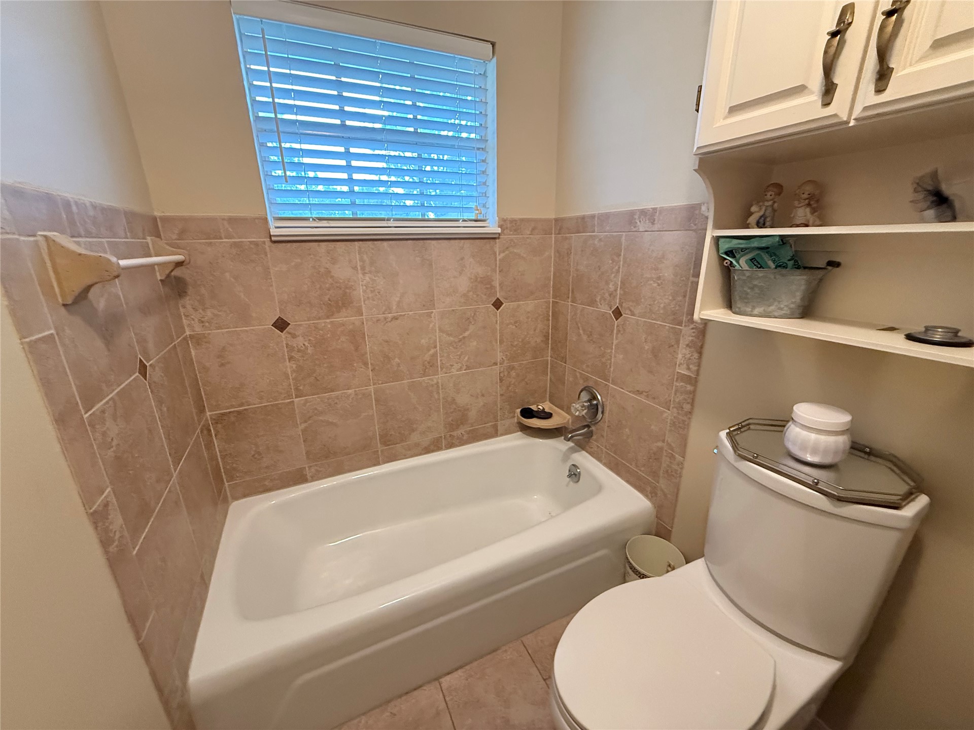 2711 Kingston Street Property Photo 25