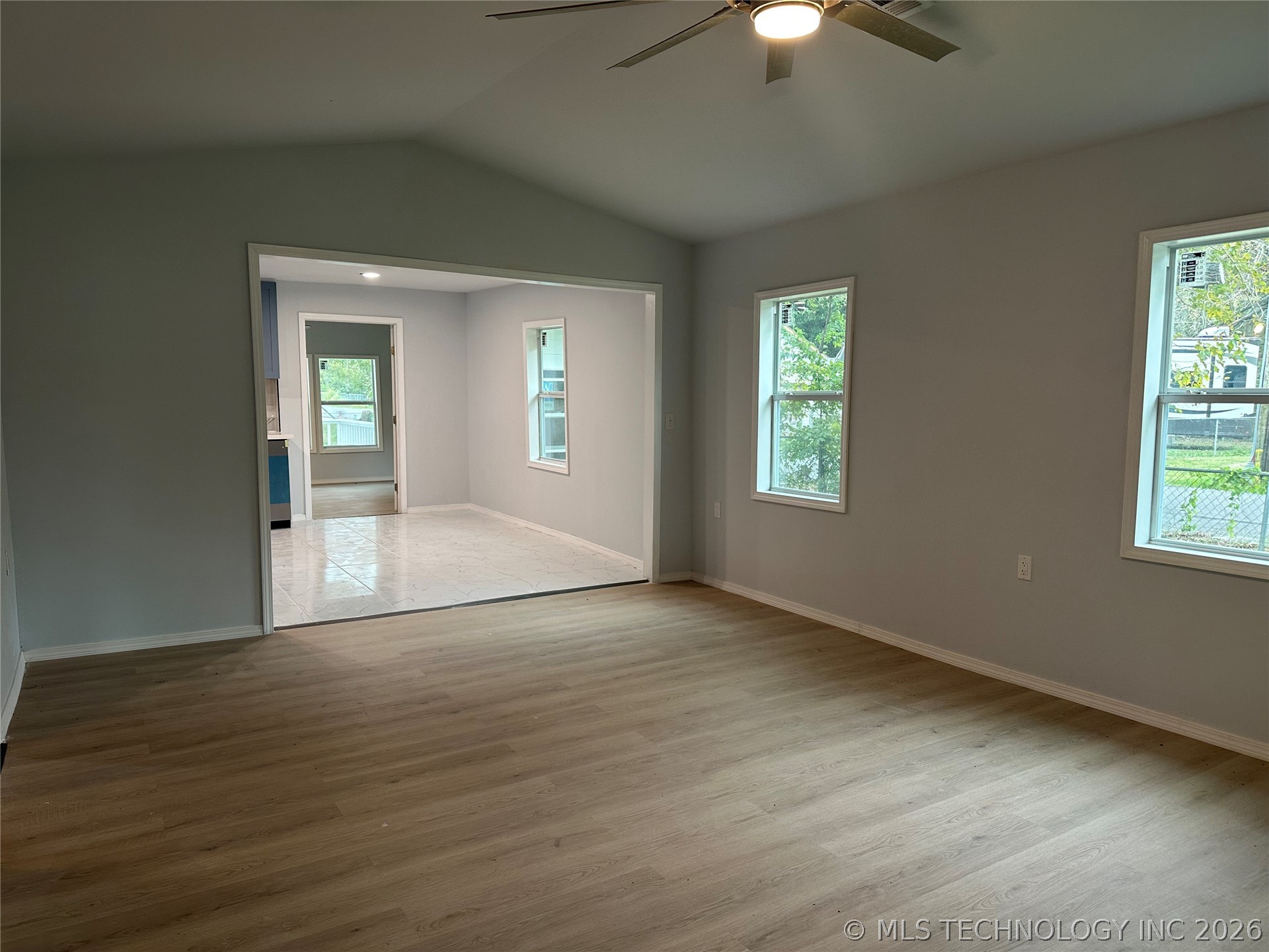 1402 Cherry Street Property Photo 2