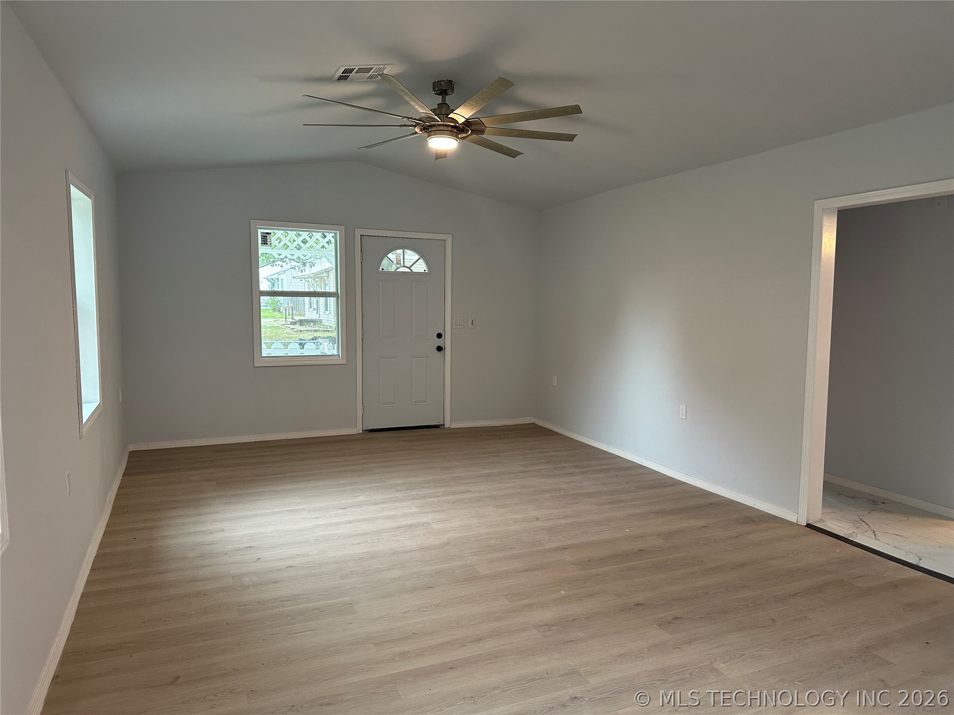 1402 Cherry Street Property Photo 3