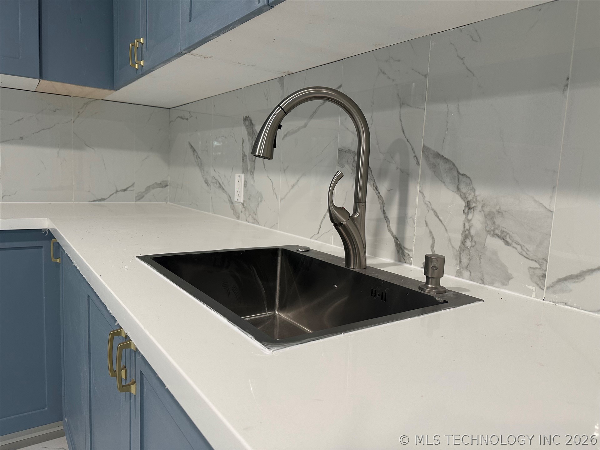1402 Cherry Street Property Photo 7