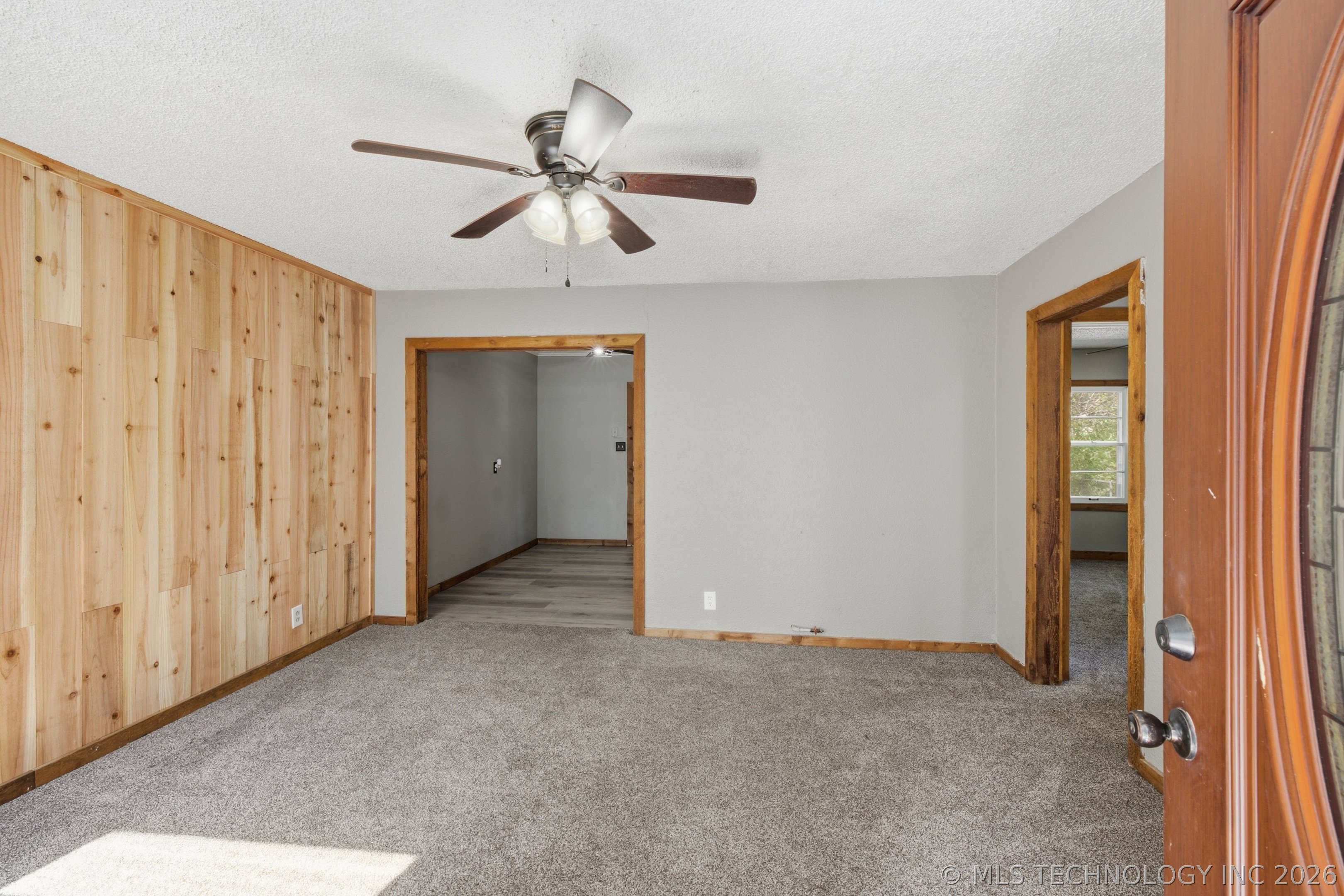 2028 Haskell Boulevard Property Photo 5