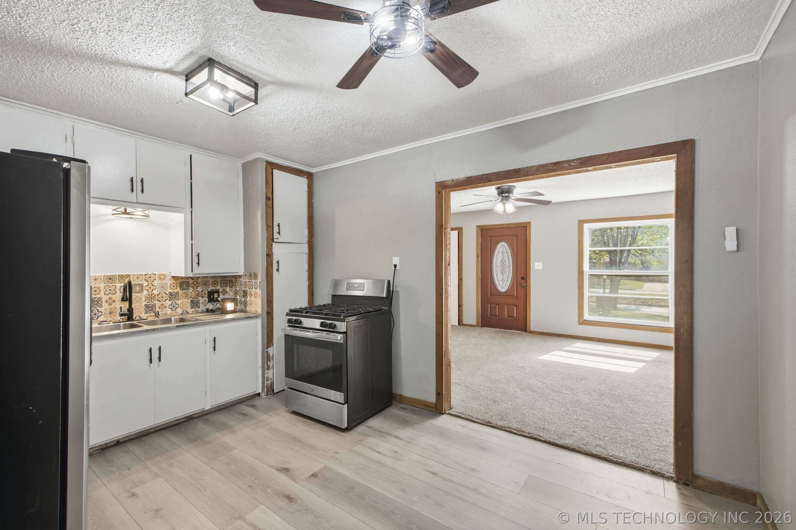 2028 Haskell Boulevard Property Photo 10