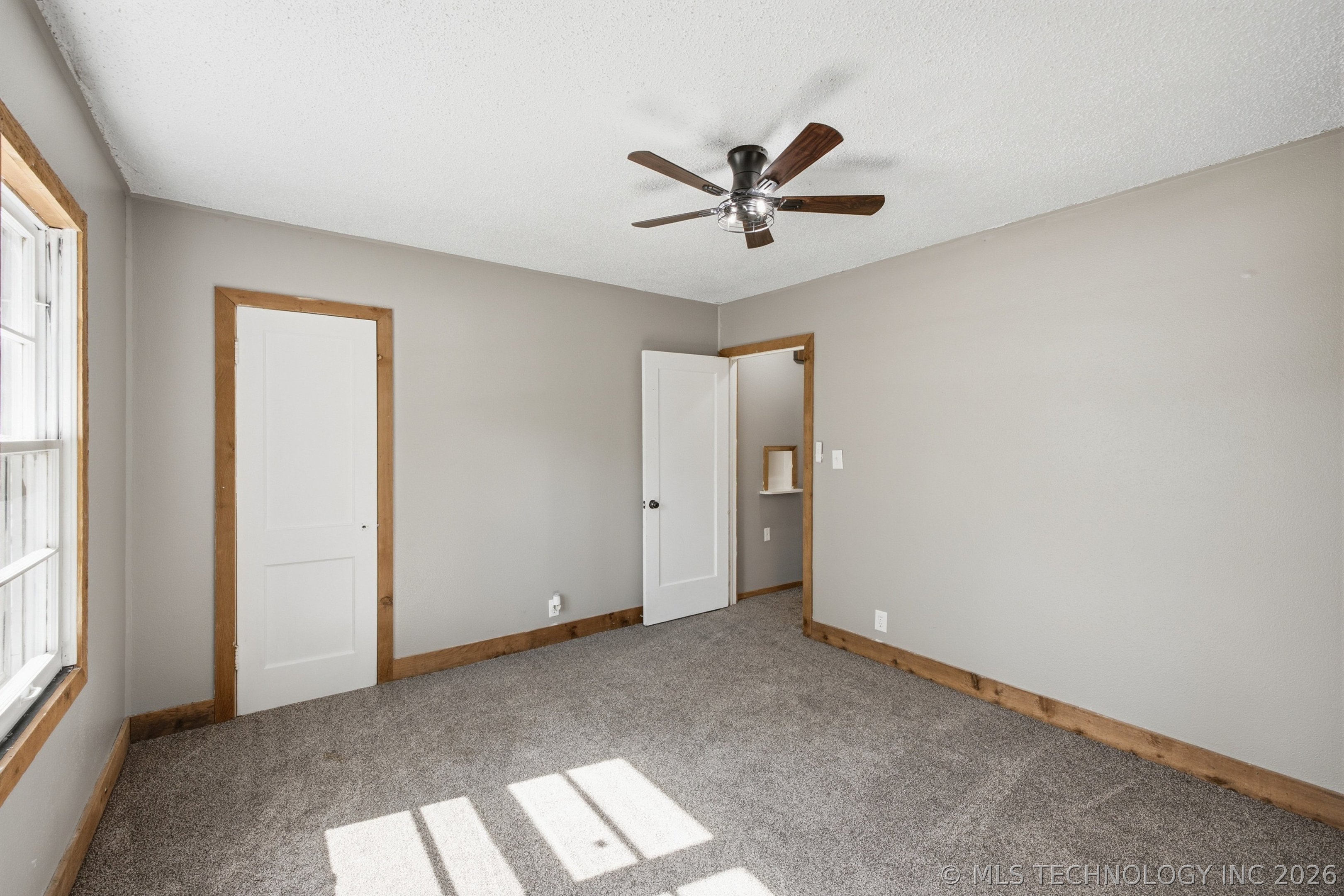 2028 Haskell Boulevard Property Photo 15